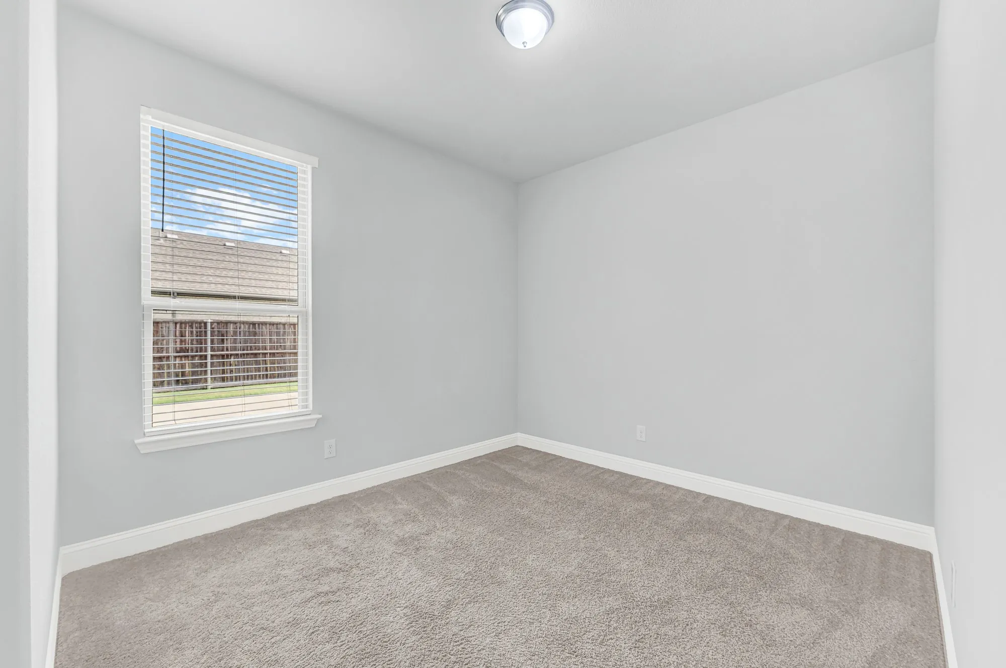 Single Family Residence For Sale in Dallas County , 295 Crystal Cove, Sunnyvale, Texas 75182, 6 Bedroom, 6 Bathroom, 3 Garage spaces, 4,800 Sqft, built in 2020, mls#21326828, Real Estate Agent in Sunnyvale, Homes For Sale in Dallas county, Homes For Sale in Sunnyvale, Realtor in Sunnyvale Texas, Real Estate Brokerage Independent Realty Texas, Luminita Cordes Realtor