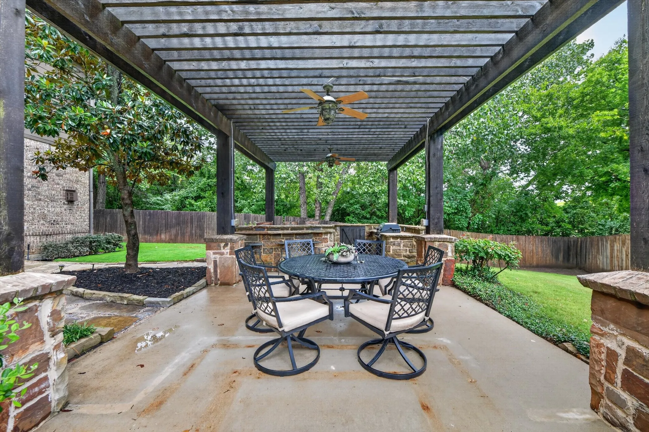 Single Family Residence For Sale in Johnson County , 1200 Madera Drive, Burleson, Texas 76028, 4 Bedroom, 4 Bathroom, 3 Garage spaces, 3,732 Sqft, built in 2010, mls#21331330, Real Estate Agent in Burleson, Homes For Sale in Johnson county, Homes For Sale in Burleson, Realtor in Burleson Texas, Real Estate Brokerage Independent Realty Texas, Luminita Cordes Realtor