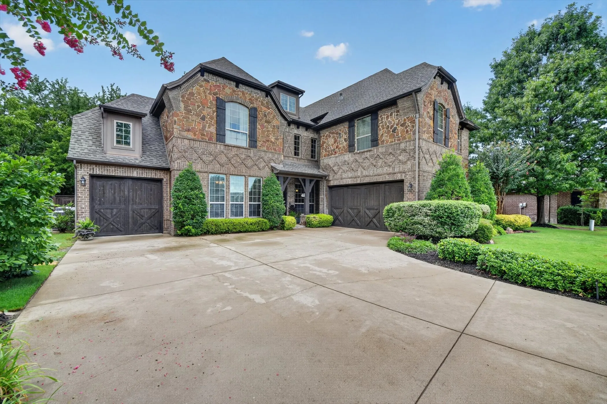 Single Family Residence For Sale in Johnson County , 1200 Madera Drive, Burleson, Texas 76028, 4 Bedroom, 4 Bathroom, 3 Garage spaces, 3,732 Sqft, built in 2010, mls#21331330, Real Estate Agent in Burleson, Homes For Sale in Johnson county, Homes For Sale in Burleson, Realtor in Burleson Texas, Real Estate Brokerage Independent Realty Texas, Luminita Cordes Realtor