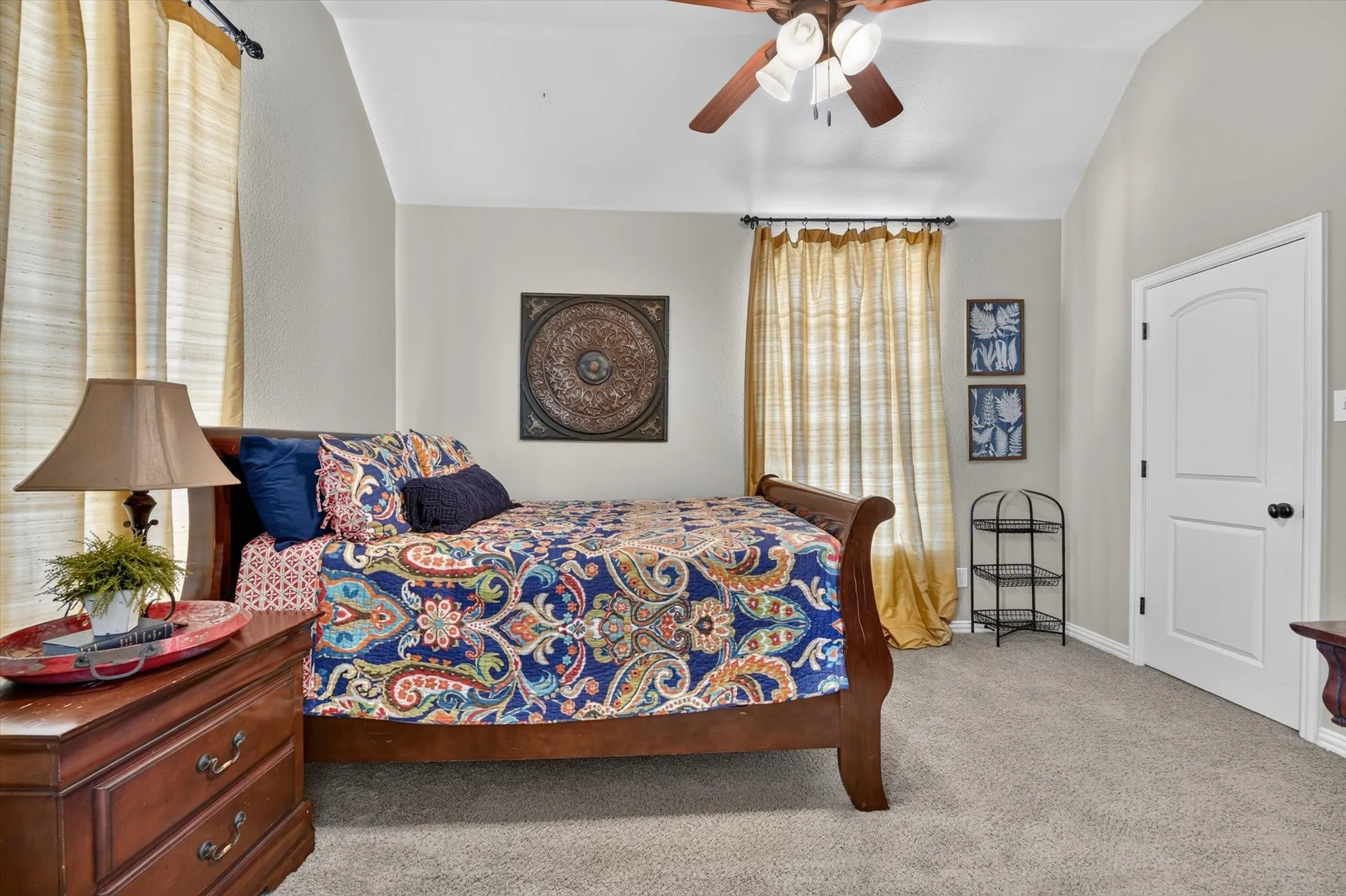 Single Family Residence For Sale in Johnson County , 1200 Madera Drive, Burleson, Texas 76028, 4 Bedroom, 4 Bathroom, 3 Garage spaces, 3,732 Sqft, built in 2010, mls#21331330, Real Estate Agent in Burleson, Homes For Sale in Johnson county, Homes For Sale in Burleson, Realtor in Burleson Texas, Real Estate Brokerage Independent Realty Texas, Luminita Cordes Realtor