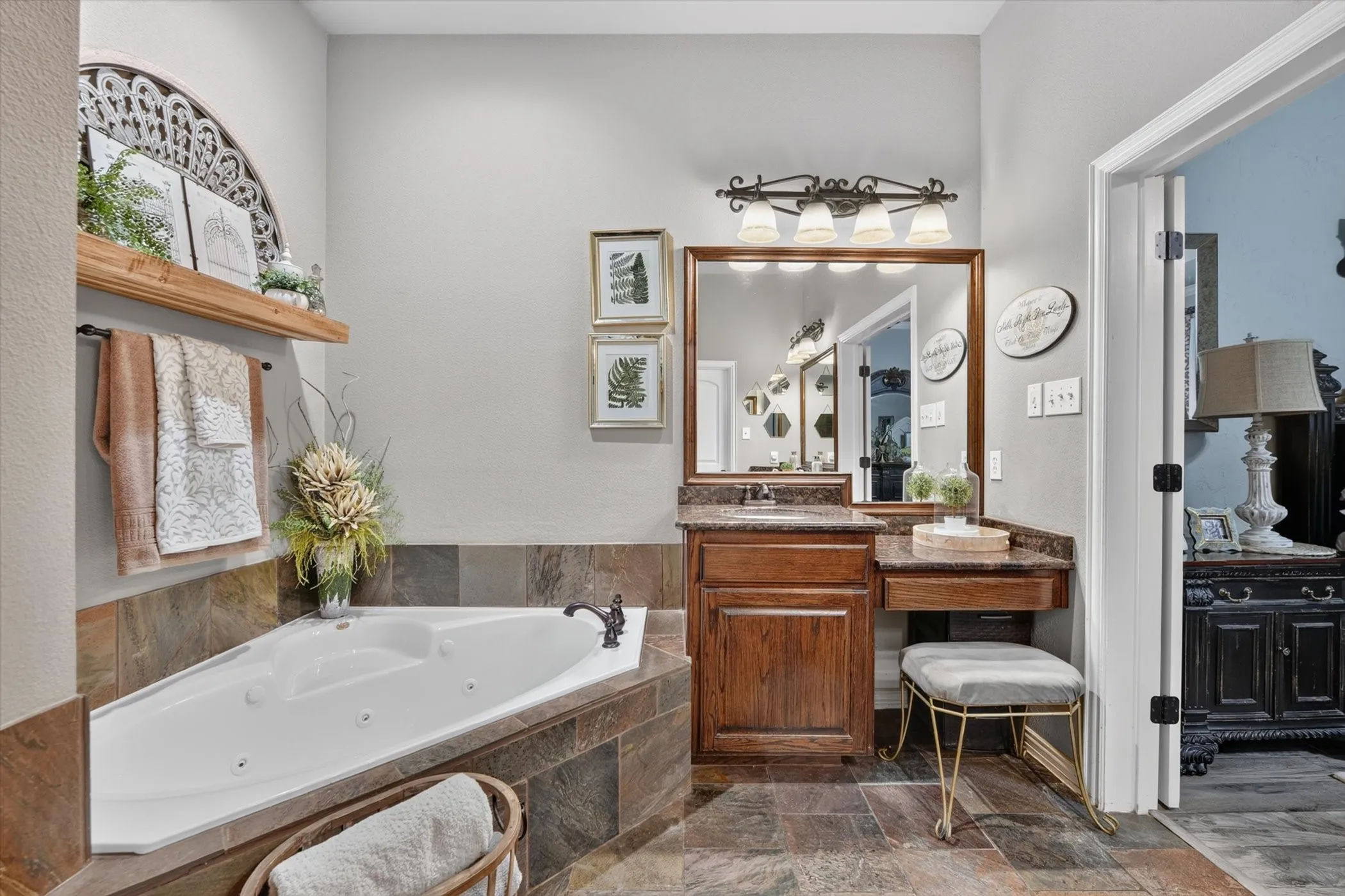 Single Family Residence For Sale in Johnson County , 1200 Madera Drive, Burleson, Texas 76028, 4 Bedroom, 4 Bathroom, 3 Garage spaces, 3,732 Sqft, built in 2010, mls#21331330, Real Estate Agent in Burleson, Homes For Sale in Johnson county, Homes For Sale in Burleson, Realtor in Burleson Texas, Real Estate Brokerage Independent Realty Texas, Luminita Cordes Realtor