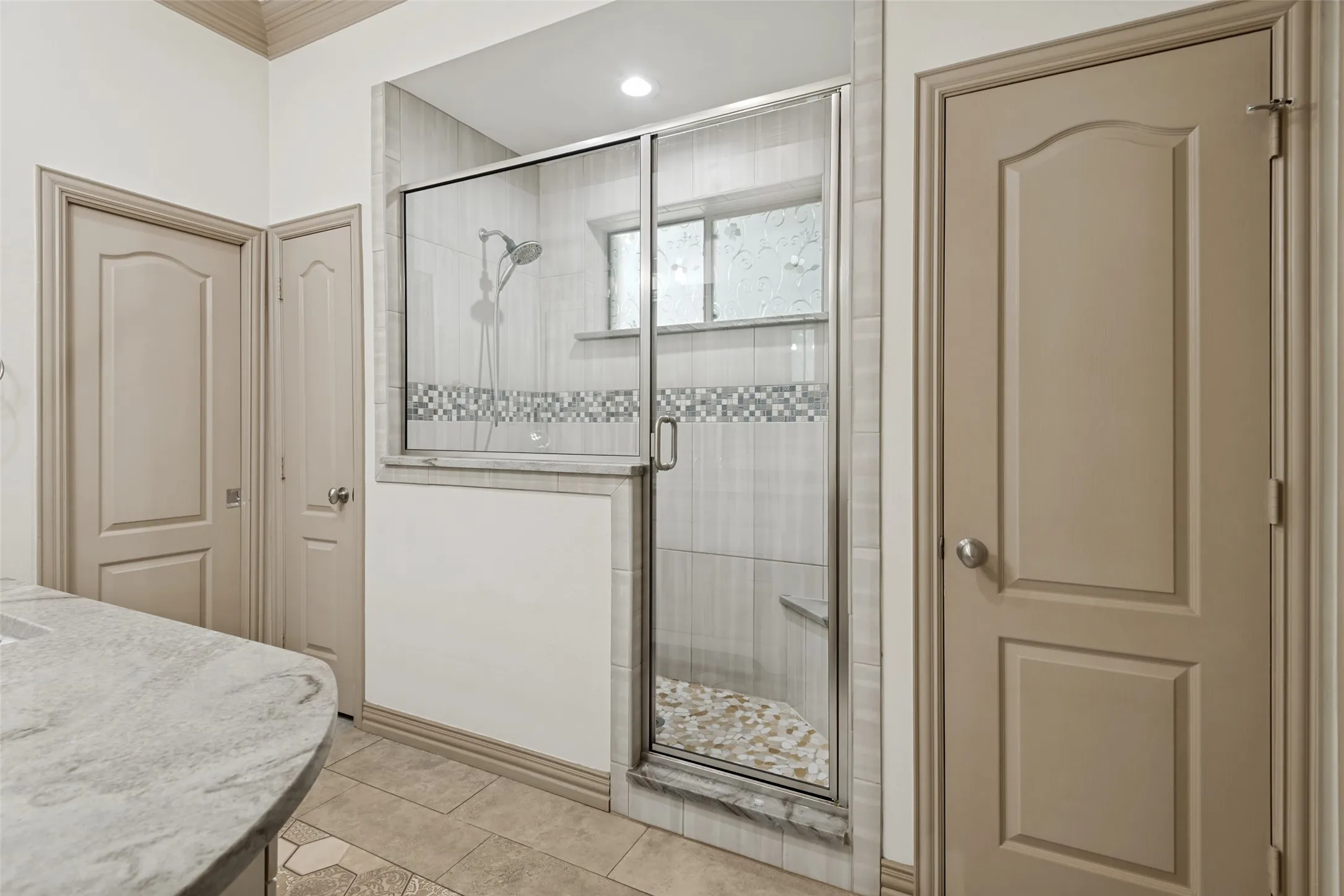 Single Family Residence For Sale in Hunt County , 9011 Texas Trail, Terrell, Texas 75160, 3 Bedroom, 3 Bathroom, 3 Garage spaces, 2,863 Sqft, built in 2003, mls#21307702, Real Estate Agent in Terrell, Homes For Sale in Hunt county, Homes For Sale in Terrell, Realtor in Terrell Texas, Real Estate Brokerage Independent Realty Texas, Luminita Cordes Realtor
