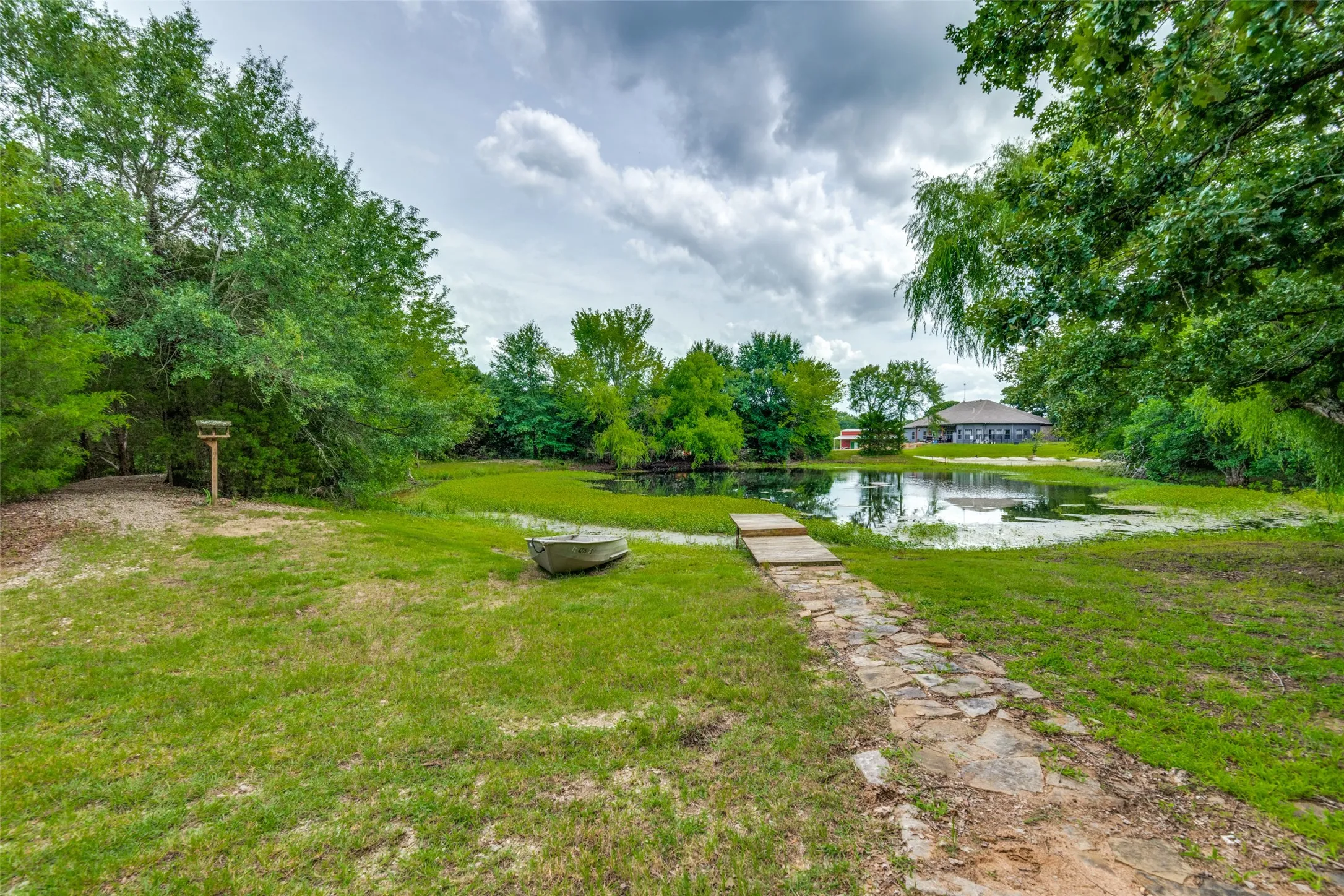 Single Family Residence For Sale in Hunt County , 9011 Texas Trail, Terrell, Texas 75160, 3 Bedroom, 3 Bathroom, 3 Garage spaces, 2,863 Sqft, built in 2003, mls#21307702, Real Estate Agent in Terrell, Homes For Sale in Hunt county, Homes For Sale in Terrell, Realtor in Terrell Texas, Real Estate Brokerage Independent Realty Texas, Luminita Cordes Realtor