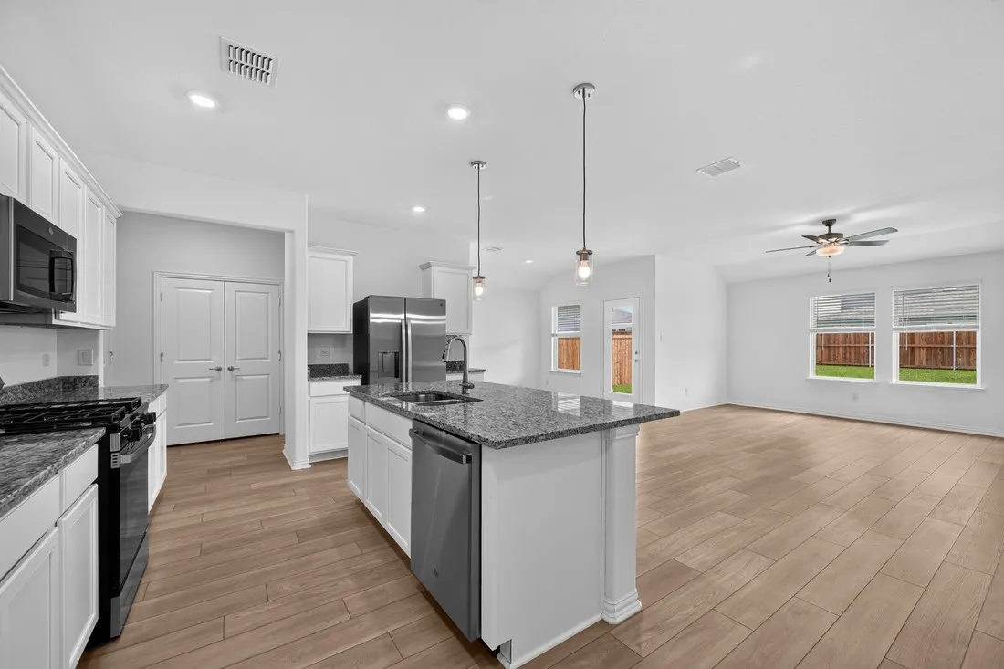 2336 Buffalo Bayou Way ~ Ready Now