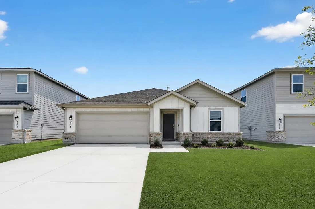 Single Family Residence For Sale in Kaufman County , 2336 Buffalo Bayou Way, Crandall, Texas 75114, 3 Bedroom, 2 Bathroom, 2 Garage spaces, 1,507 Sqft, built in 2026, mls#21318806, Real Estate Agent in Crandall, Homes For Sale in Kaufman county, Homes For Sale in Crandall, Realtor in Crandall Texas, Real Estate Brokerage Independent Realty Texas, Luminita Cordes Realtor