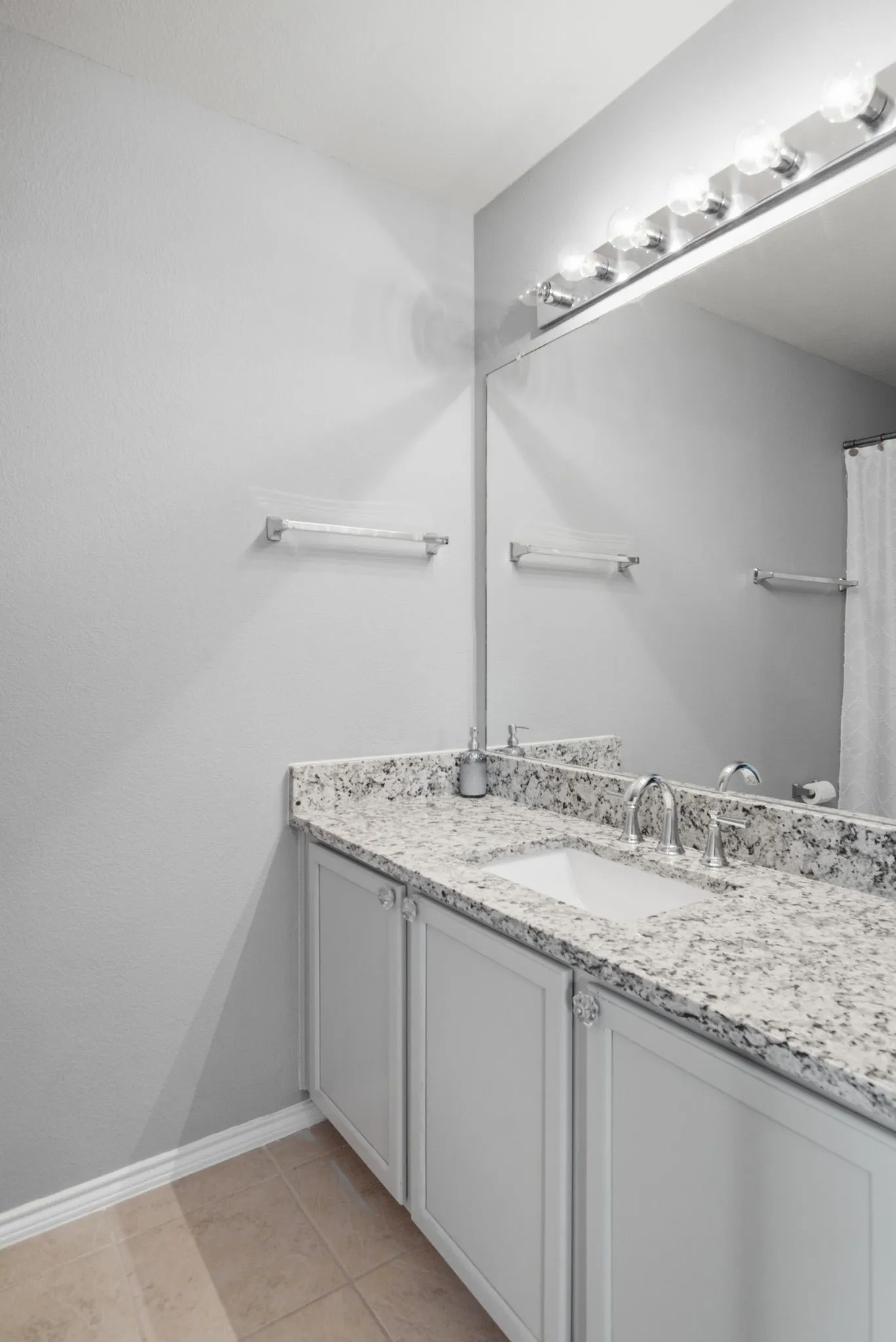 Ensuite Bathroom.