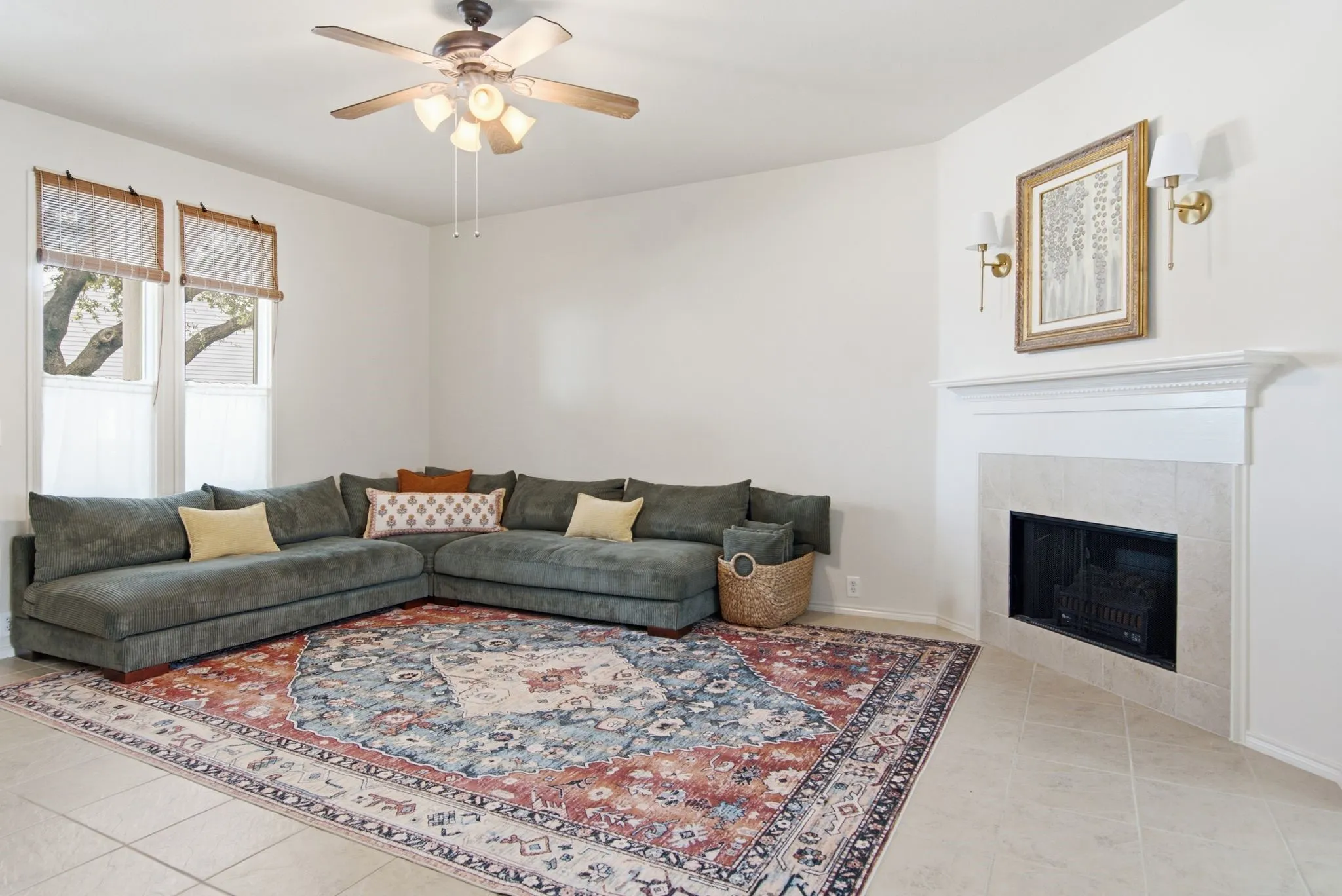 Single Family Residence For Sale in Tarrant County , 10812 Astor Drive, Fort Worth, Texas 76244, 2 Bedroom, 3 Bathroom, 2 Garage spaces, 1,184 Sqft, built in 2006, mls#21331876, Real Estate Agent in Fort Worth, Homes For Sale in Tarrant county, Homes For Sale in Fort Worth, Realtor in Fort Worth Texas, Real Estate Brokerage Independent Realty Texas, Luminita Cordes Realtor
