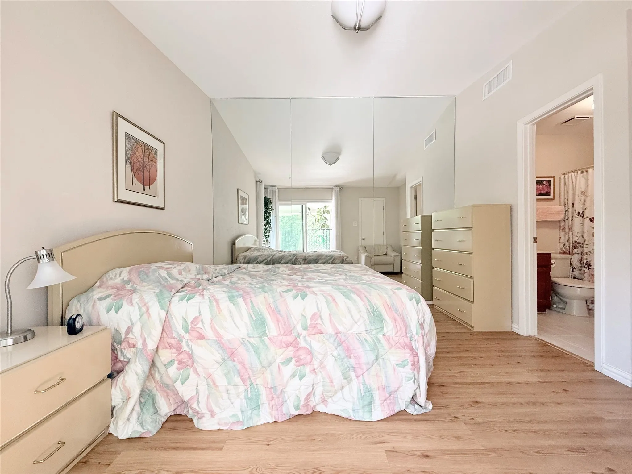 Spacious Primary Bedroom - No carpet