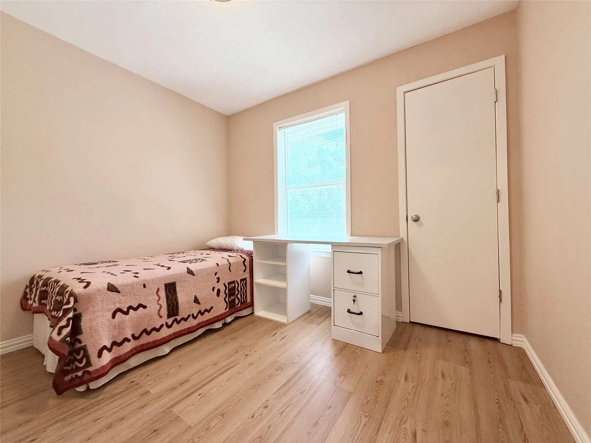Spacious 2nd Bedroom