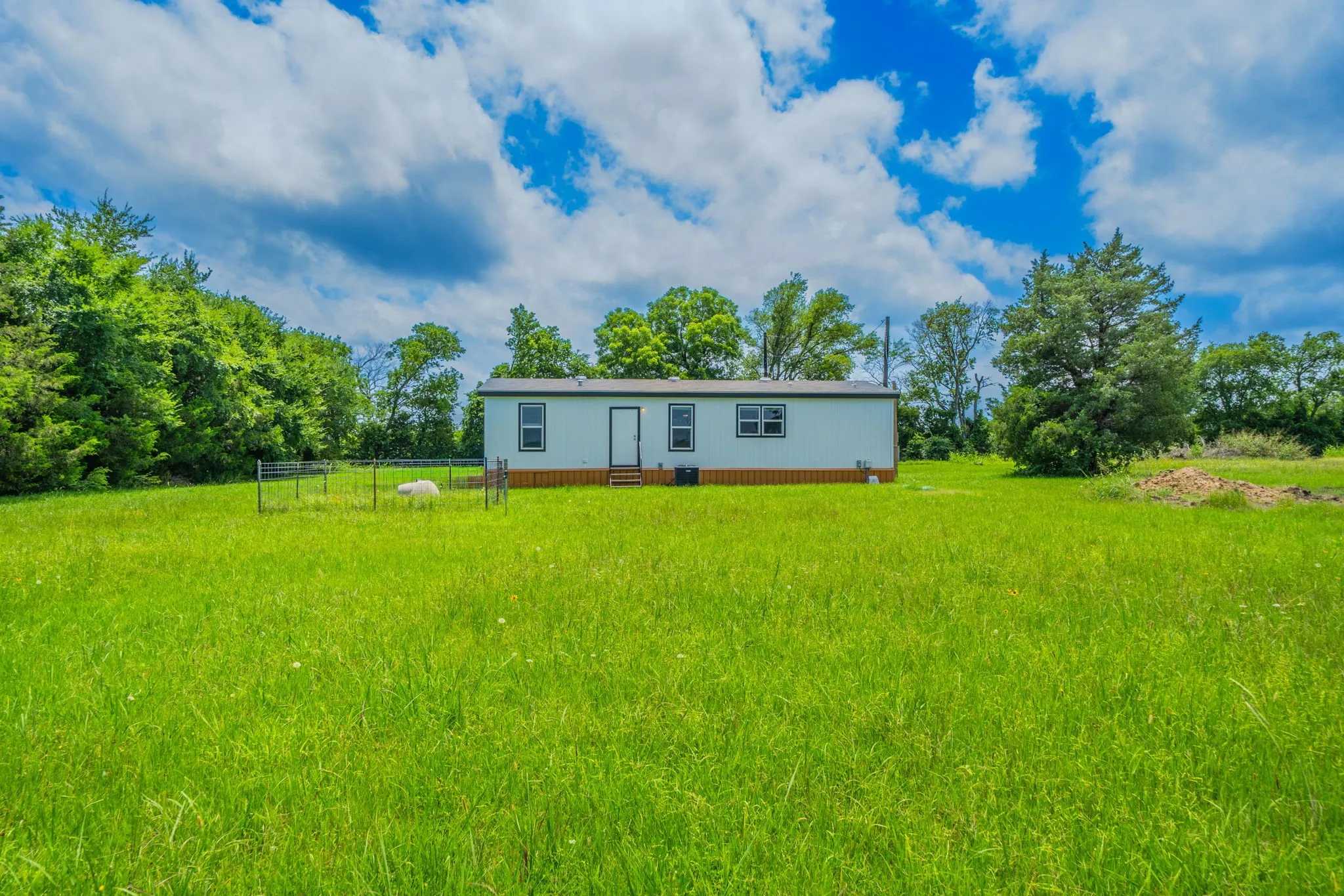 Manufactured Home For Sale in Fannin County , 460 County Road 1260, Savoy, Texas 75479, 3 Bedroom, 2 Bathroom, Garage spaces, 1,344 Sqft, built in 2024, mls#21332068, Real Estate Agent in Savoy, Homes For Sale in Fannin county, Homes For Sale in Savoy, Realtor in Savoy Texas, Real Estate Brokerage Independent Realty Texas, Luminita Cordes Realtor