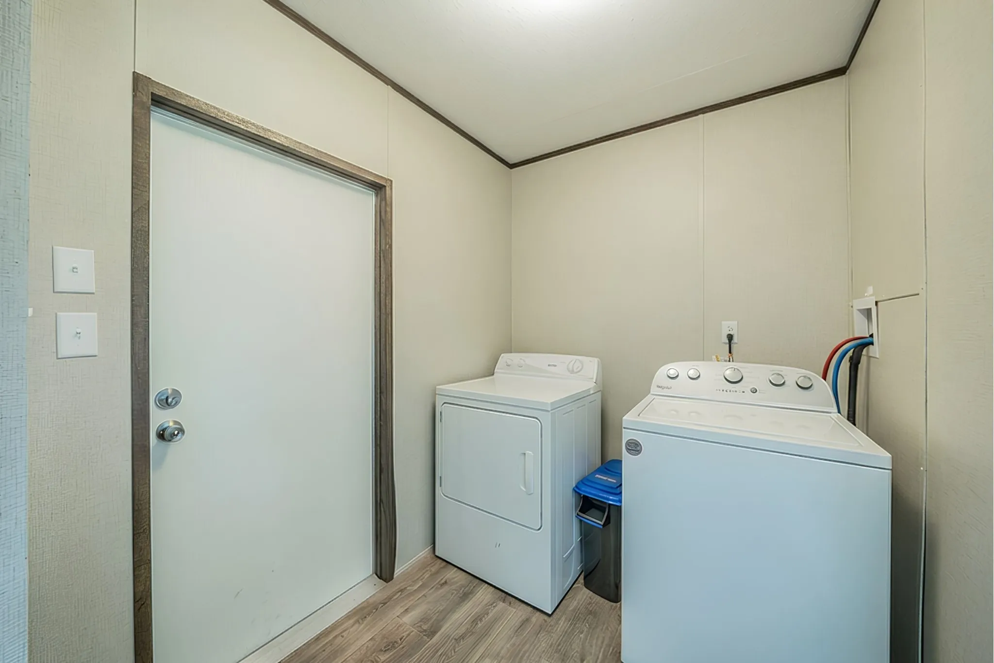 Laundry room with extra storage space
