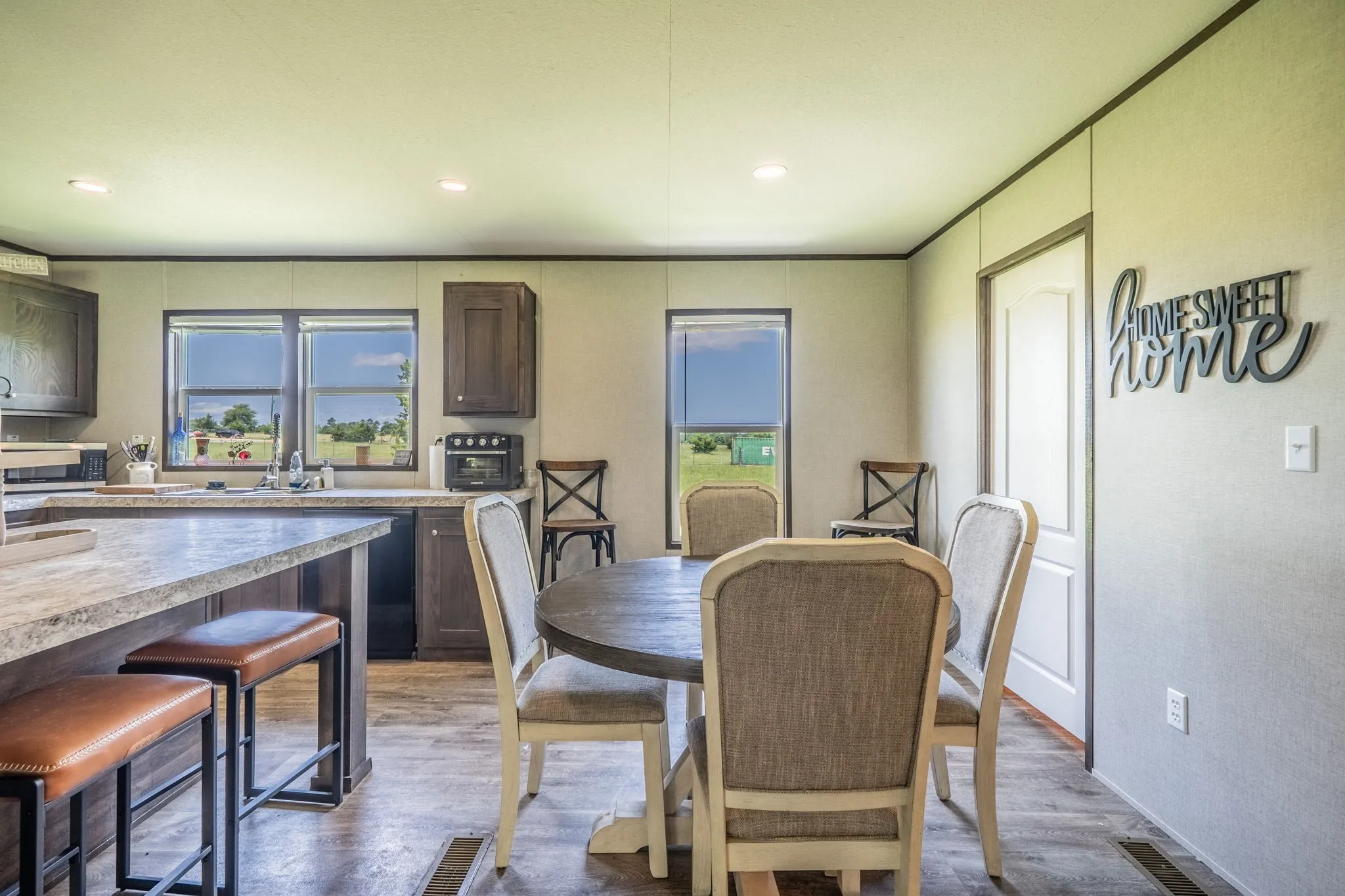 Manufactured Home For Sale in Fannin County , 460 County Road 1260, Savoy, Texas 75479, 3 Bedroom, 2 Bathroom, Garage spaces, 1,344 Sqft, built in 2024, mls#21332068, Real Estate Agent in Savoy, Homes For Sale in Fannin county, Homes For Sale in Savoy, Realtor in Savoy Texas, Real Estate Brokerage Independent Realty Texas, Luminita Cordes Realtor