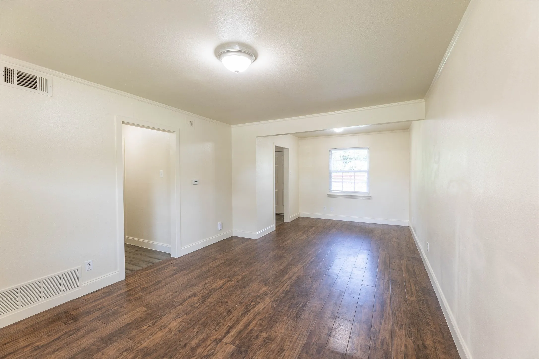 Single Family Residence For Rent in Dallas County , 2627 Tealford Drive, Dallas, Texas 75228, 3 Bedroom, 1 Bathroom, 1 Garage spaces, 1,307 Sqft, built in 1953, mls#21333759, Real Estate Agent in Dallas, Homes For Rent in Dallas county, Homes For Rent in Dallas, Realtor in Dallas Texas, Real Estate Brokerage Independent Realty Texas, Luminita Cordes Realtor