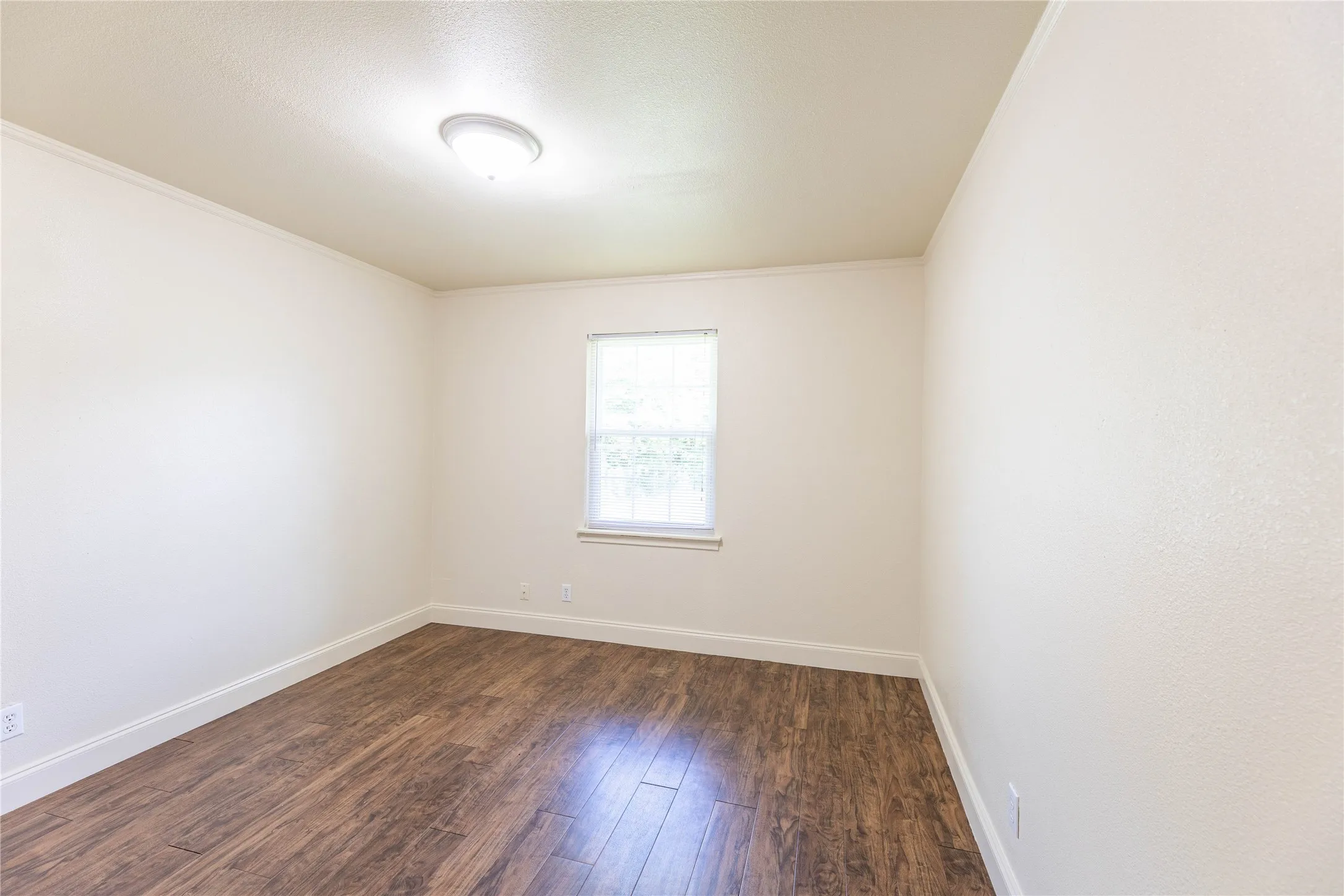 Single Family Residence For Rent in Dallas County , 2627 Tealford Drive, Dallas, Texas 75228, 3 Bedroom, 1 Bathroom, 1 Garage spaces, 1,307 Sqft, built in 1953, mls#21333759, Real Estate Agent in Dallas, Homes For Rent in Dallas county, Homes For Rent in Dallas, Realtor in Dallas Texas, Real Estate Brokerage Independent Realty Texas, Luminita Cordes Realtor