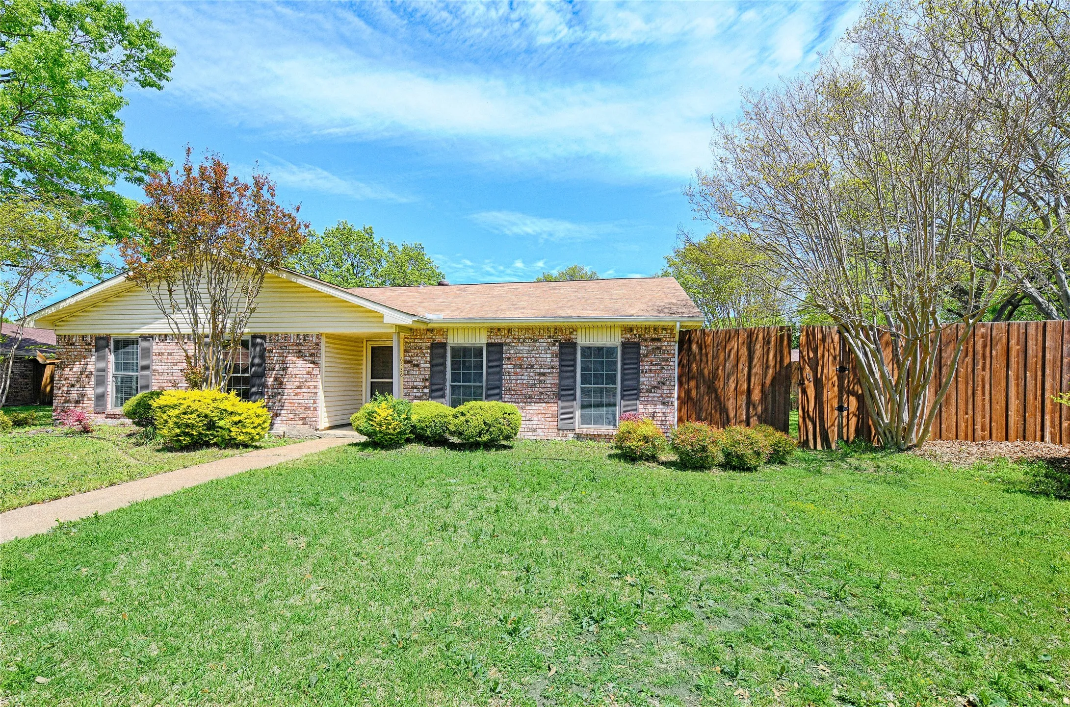 Single Family Residence For Sale in Collin County , 6536 Mesquite Trail, Plano, Texas 75023, 4 Bedroom, 2 Bathroom, 2 Garage spaces, 2,113 Sqft, built in 1978, mls#21333761, Real Estate Agent in Plano, Homes For Sale in Collin county, Homes For Sale in Plano, Realtor in Plano Texas, Real Estate Brokerage Independent Realty Texas, Luminita Cordes Realtor