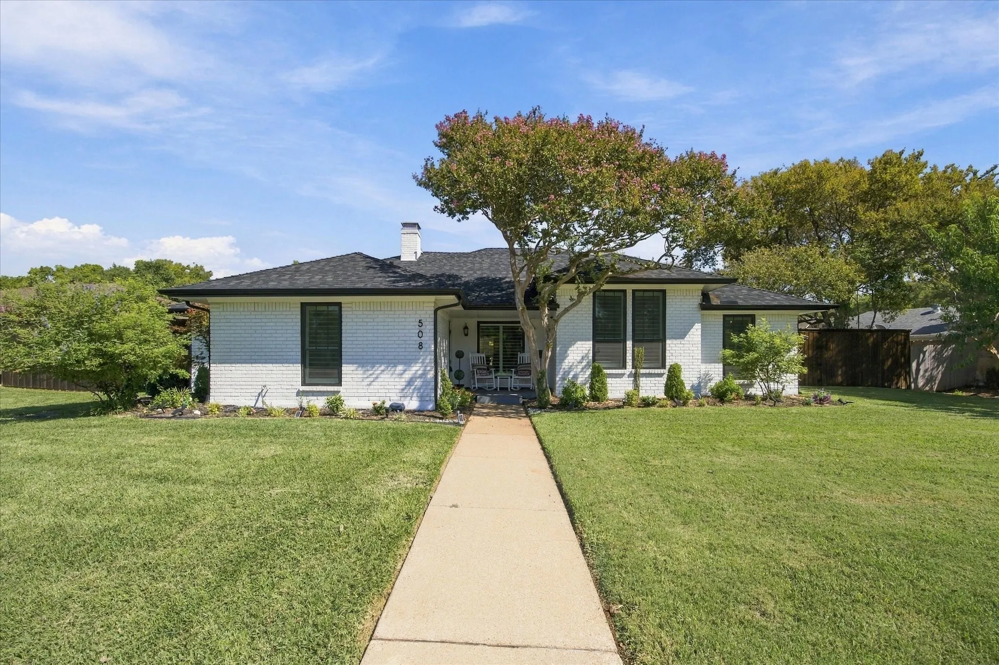 Single Family Residence For Sale in Rockwall County , 508 Wildwood Lane, Rockwall, Texas 75087, 3 Bedroom, 2 Bathroom, 2 Garage spaces, 1,755 Sqft, built in 1980, mls#21332312, Real Estate Agent in Rockwall, Homes For Sale in Rockwall county, Homes For Sale in Rockwall, Realtor in Rockwall Texas, Real Estate Brokerage Independent Realty Texas, Luminita Cordes Realtor