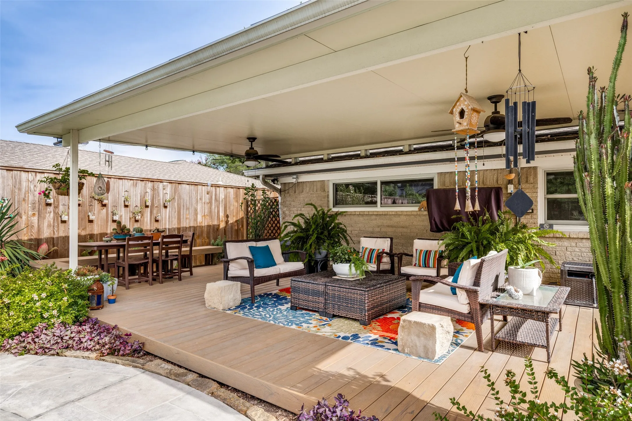 Outdoor entertaining deck.