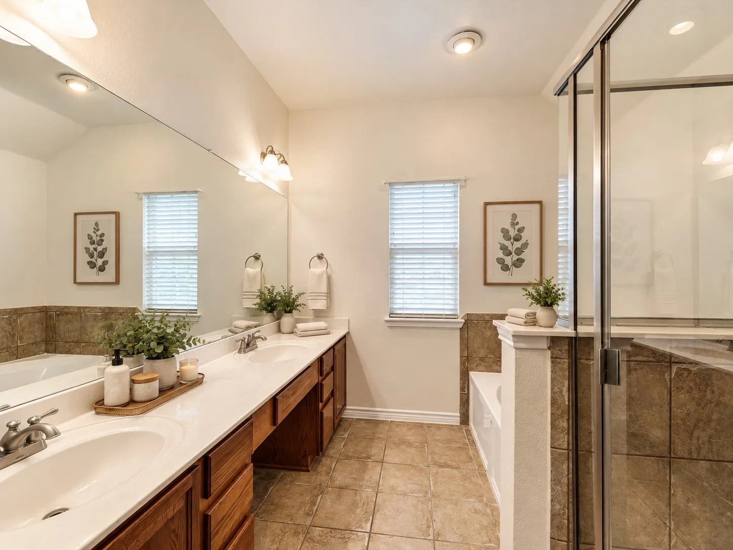 Townhouse For Sale in Collin County , 6229 Texana Way, Plano, Texas 75074, 3 Bedroom, 3 Bathroom, 2 Garage spaces, 1,573 Sqft, built in 2006, mls#21302604, Real Estate Agent in Plano, Homes For Sale in Collin county, Homes For Sale in Plano, Realtor in Plano Texas, Real Estate Brokerage Independent Realty Texas, Luminita Cordes Realtor