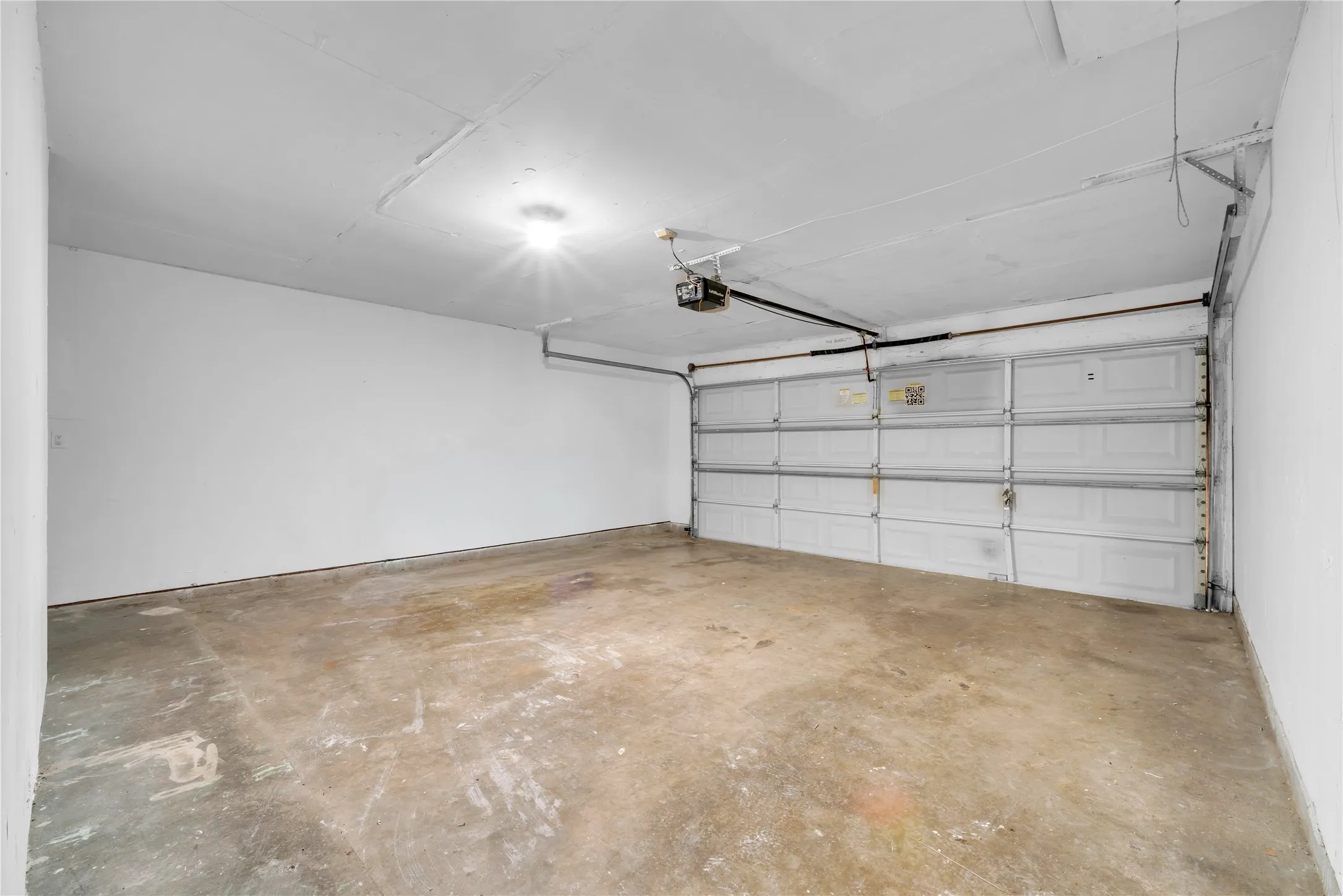 Single Family Residence For Sale in Tarrant County , 6075 Lalagray Lane, Watauga, Texas 76148, 3 Bedroom, 2 Bathroom, 2 Garage spaces, 1,232 Sqft, built in 1968, mls#21333103, Real Estate Agent in Watauga, Homes For Sale in Tarrant county, Homes For Sale in Watauga, Realtor in Watauga Texas, Real Estate Brokerage Independent Realty Texas, Luminita Cordes Realtor