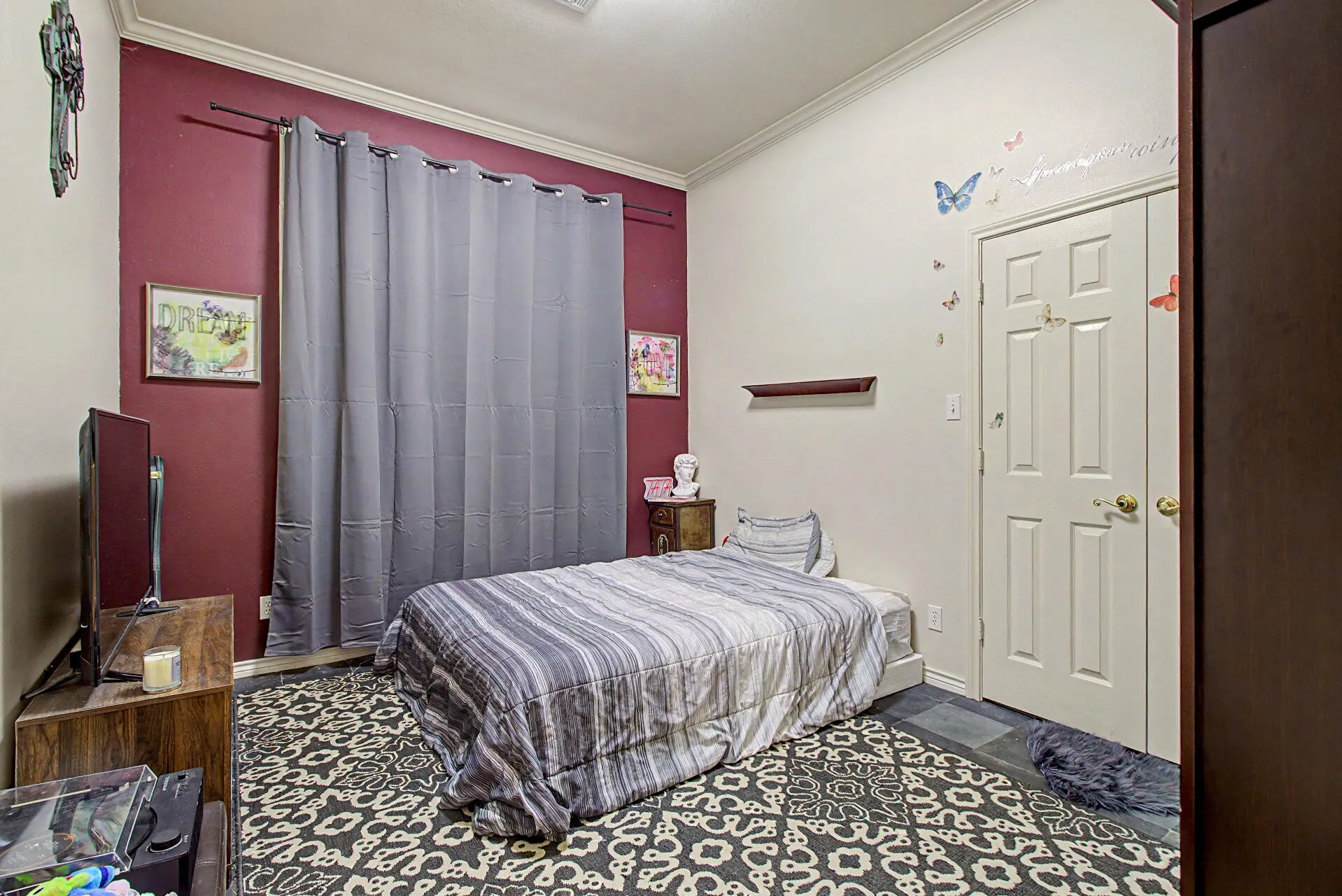 Single Family Residence For Sale in Johnson County , 3558 S Nolan River Road, Cleburne, Texas 76033, 4 Bedroom, 4 Bathroom, 3 Garage spaces, 3,512 Sqft, built in 1991, Price $560,000, mls#21333764, Real Estate Agent in Cleburne, Homes For Sale in Johnson county, Homes For Sale in Cleburne, Realtor in Cleburne Texas, Real Estate Brokerage Independent Realty Texas, Luminita Cordes Realtor