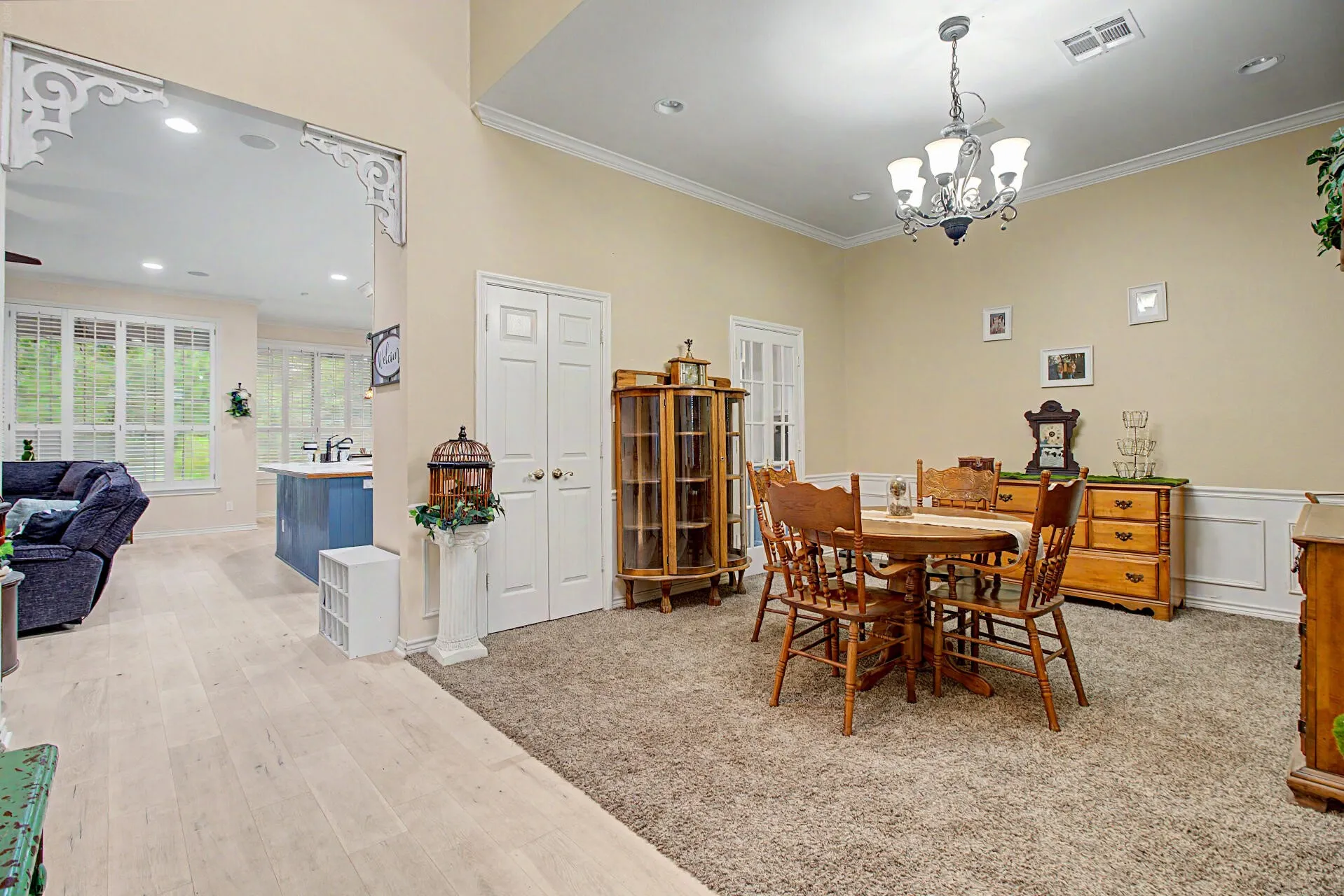 Single Family Residence For Sale in Johnson County , 3558 S Nolan River Road, Cleburne, Texas 76033, 4 Bedroom, 4 Bathroom, 3 Garage spaces, 3,512 Sqft, built in 1991, Price $560,000, mls#21333764, Real Estate Agent in Cleburne, Homes For Sale in Johnson county, Homes For Sale in Cleburne, Realtor in Cleburne Texas, Real Estate Brokerage Independent Realty Texas, Luminita Cordes Realtor
