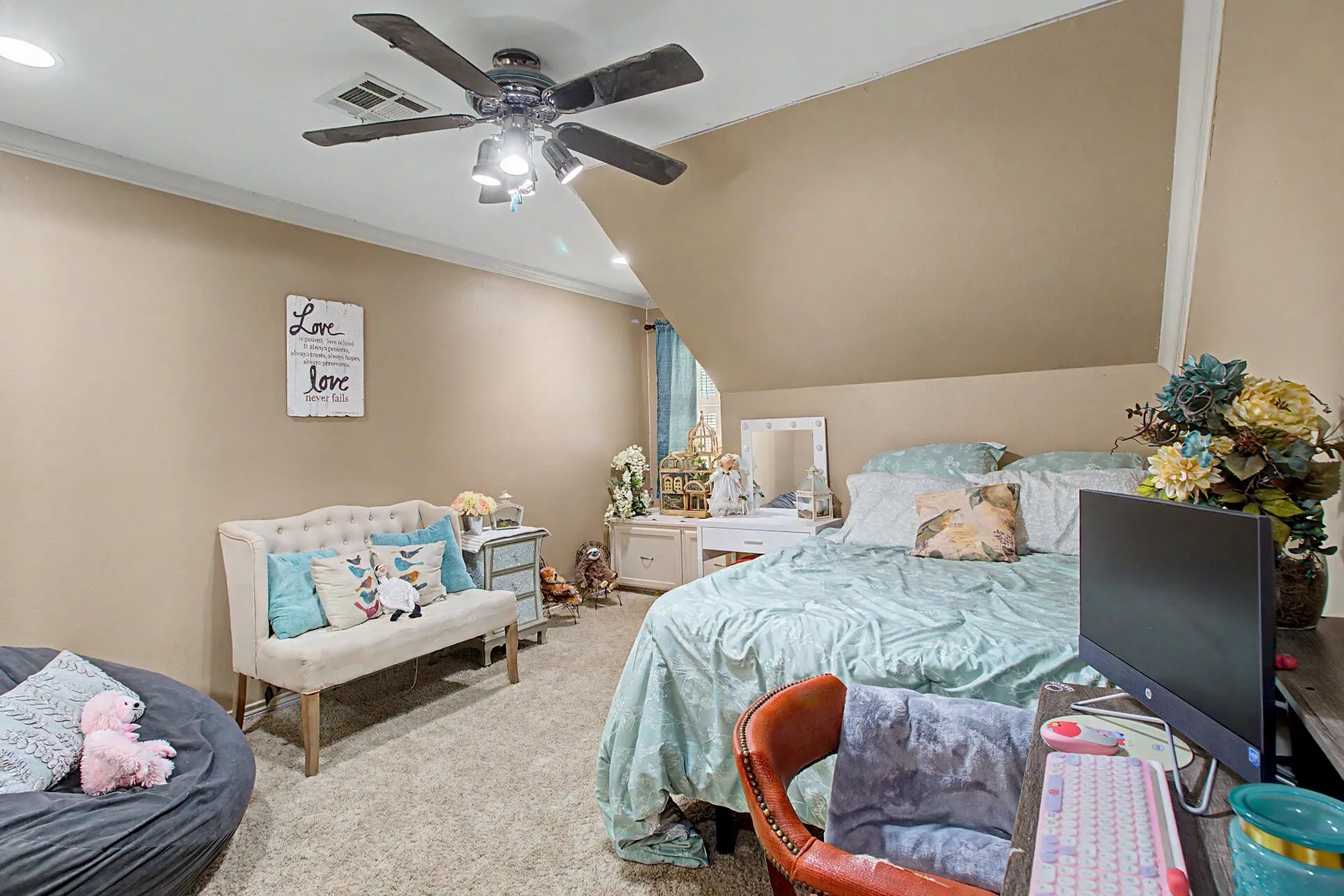 Single Family Residence For Sale in Johnson County , 3558 S Nolan River Road, Cleburne, Texas 76033, 4 Bedroom, 4 Bathroom, 3 Garage spaces, 3,512 Sqft, built in 1991, Price $560,000, mls#21333764, Real Estate Agent in Cleburne, Homes For Sale in Johnson county, Homes For Sale in Cleburne, Realtor in Cleburne Texas, Real Estate Brokerage Independent Realty Texas, Luminita Cordes Realtor