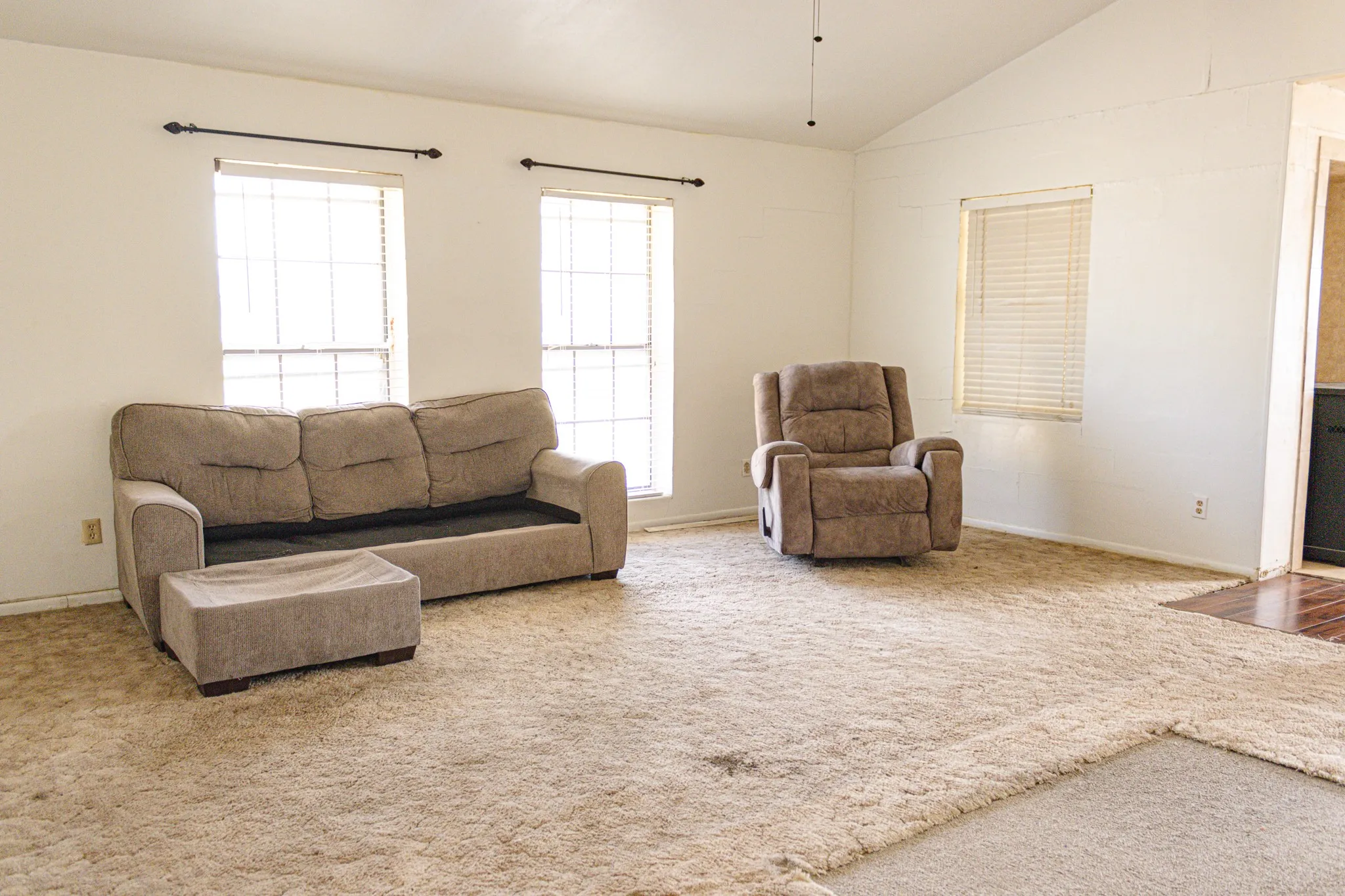 Single Family Residence For Sale in Stephens County , 10256 FM 1852, Breckenridge, Texas 76424, 2 Bedroom, 2 Bathroom, 1 Garage spaces, 1,725 Sqft, built in 1950, mls#21333777, Real Estate Agent in Breckenridge, Homes For Sale in Stephens county, Homes For Sale in Breckenridge, Realtor in Breckenridge Texas, Real Estate Brokerage Independent Realty Texas, Luminita Cordes Realtor