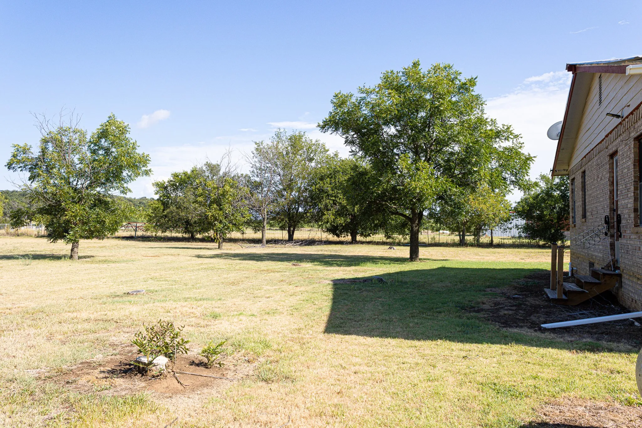 Single Family Residence For Sale in Stephens County , 10256 FM 1852, Breckenridge, Texas 76424, 2 Bedroom, 2 Bathroom, 1 Garage spaces, 1,725 Sqft, built in 1950, mls#21333777, Real Estate Agent in Breckenridge, Homes For Sale in Stephens county, Homes For Sale in Breckenridge, Realtor in Breckenridge Texas, Real Estate Brokerage Independent Realty Texas, Luminita Cordes Realtor