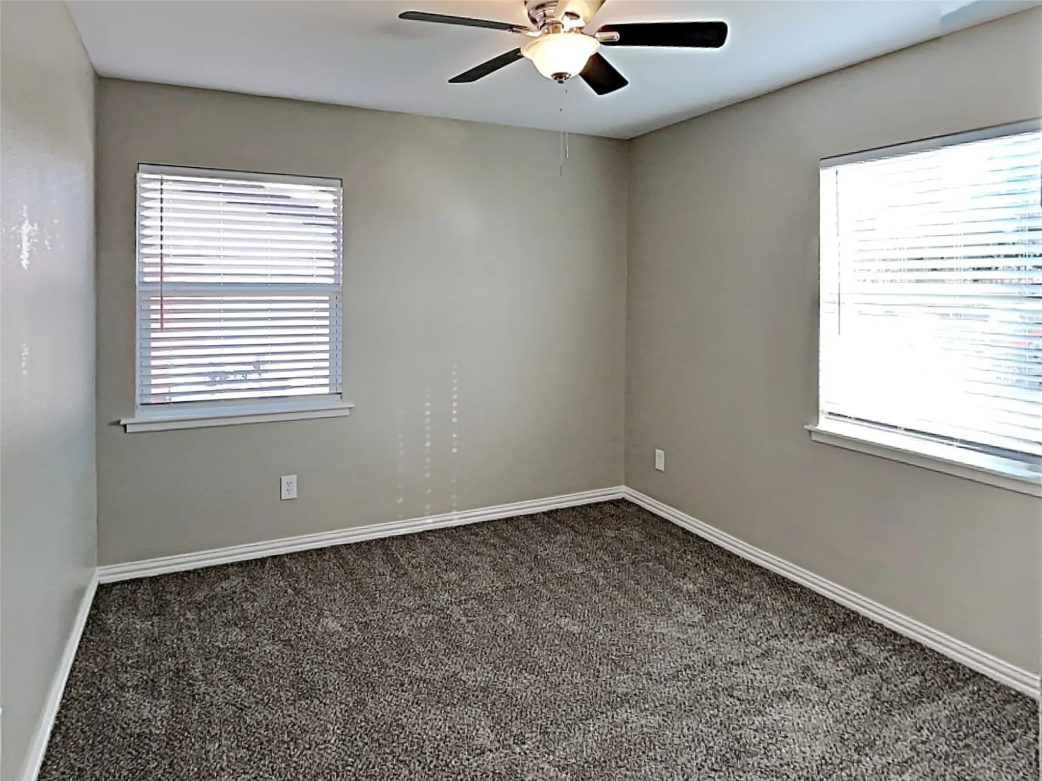 Single Family Residence For Rent in Dallas County , 2877 Joanna Drive, Farmers Branch, Texas 75234, 4 Bedroom, 2 Bathroom, Garage spaces, 1,423 Sqft, built in 1961, mls#21333783, Real Estate Agent in Farmers Branch, Homes For Rent in Dallas county, Homes For Rent in Farmers Branch, Realtor in Farmers Branch Texas, Real Estate Brokerage Independent Realty Texas, Luminita Cordes Realtor
