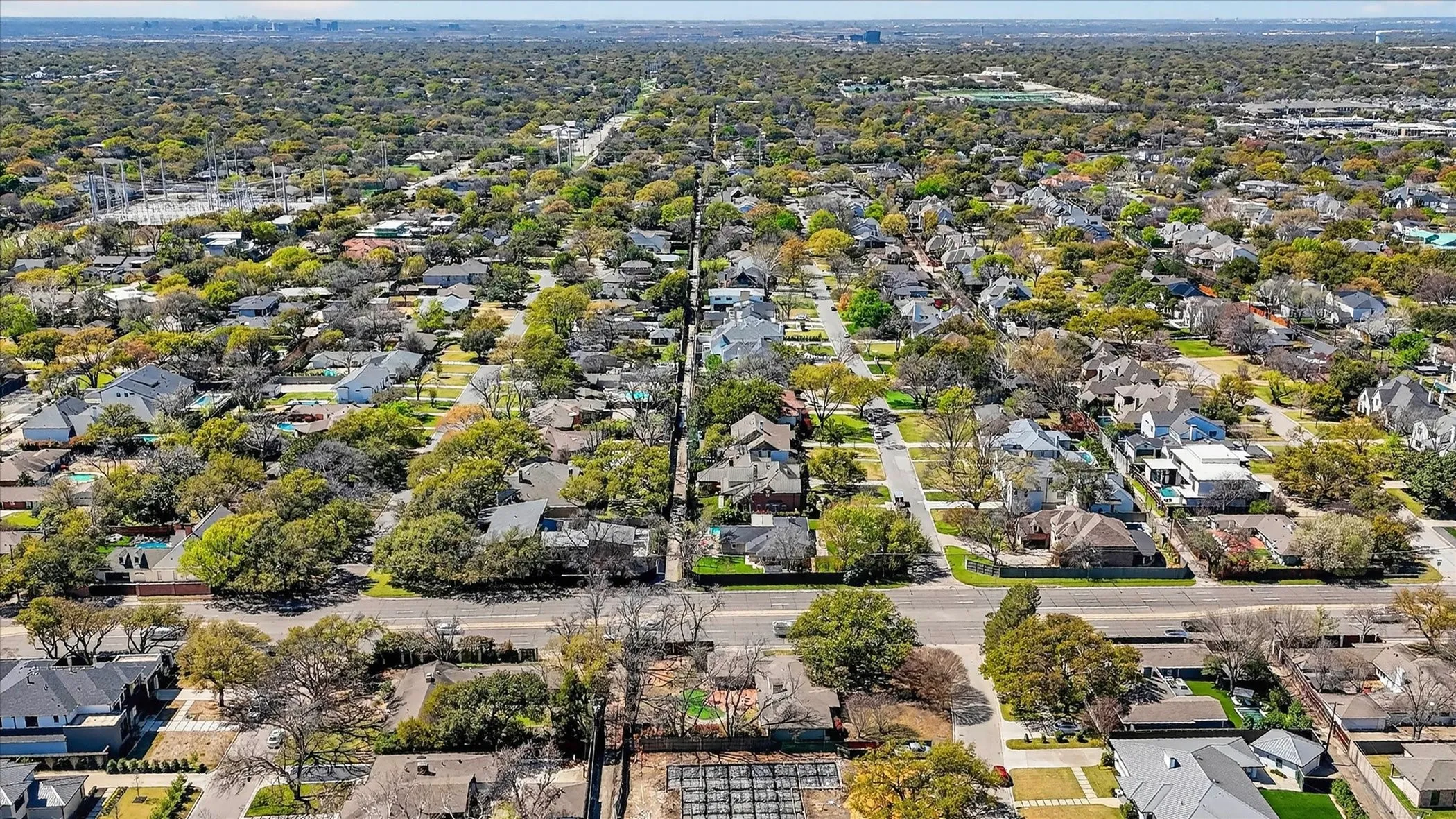 Single Family Residence For Rent in Dallas County , 6006 Boca Raton Drive, Dallas, Texas 75230, 3 Bedrooms, 3 Bathrooms, 2 Garage spaces, 2,201 Sqft, built in 1954, Price $4,000, mls#21333786, Real Estate Agent in Dallas, Homes For Rent in Dallas county, Homes For Rent in Dallas, Realtor in Dallas Texas, Real Estate Brokerage Independent Realty Texas, Luminita Cordes Realtor