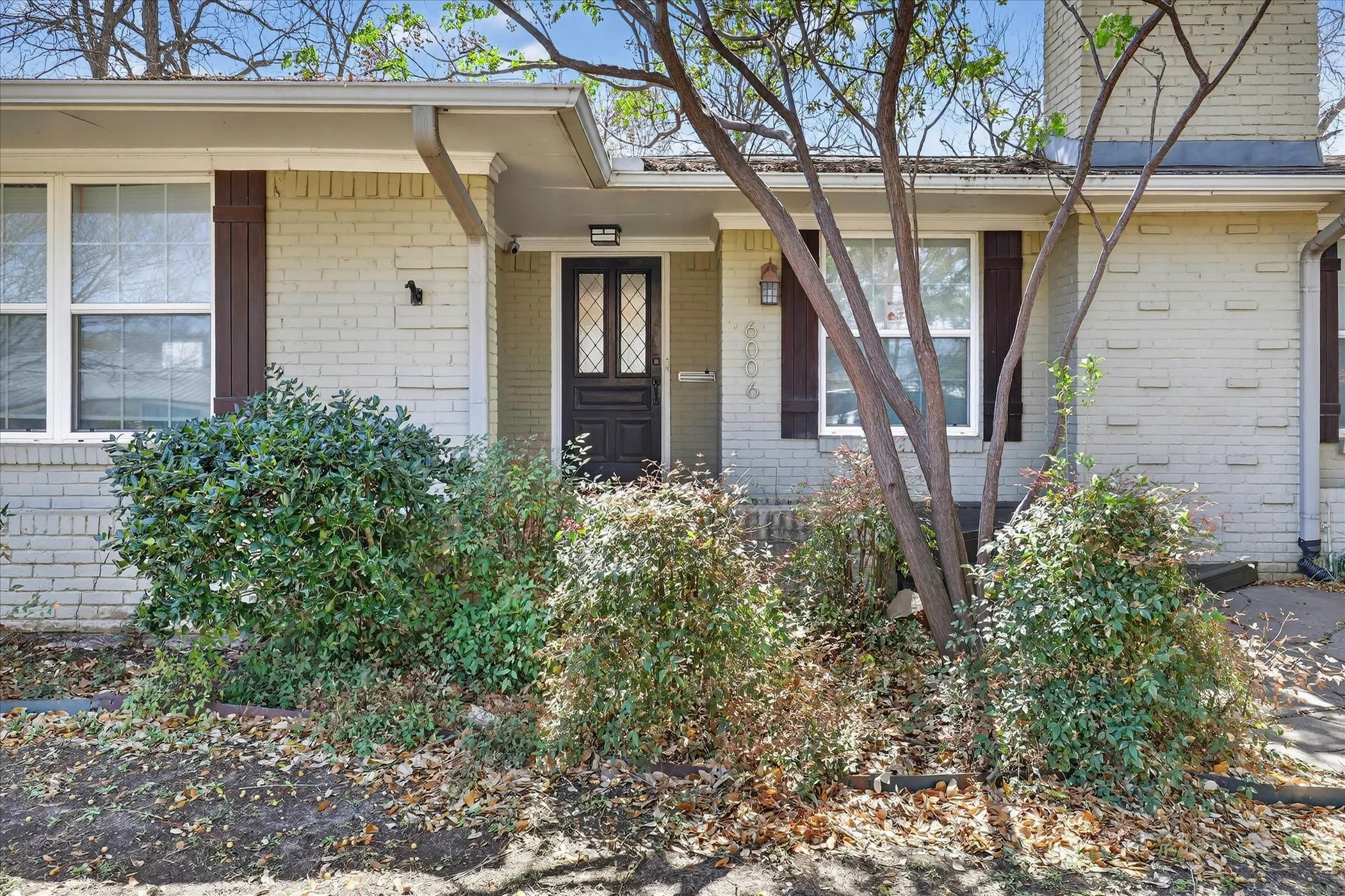 Single Family Residence For Rent in Dallas County , 6006 Boca Raton Drive, Dallas, Texas 75230, 3 Bedrooms, 3 Bathrooms, 2 Garage spaces, 2,201 Sqft, built in 1954, Price $4,000, mls#21333786, Real Estate Agent in Dallas, Homes For Rent in Dallas county, Homes For Rent in Dallas, Realtor in Dallas Texas, Real Estate Brokerage Independent Realty Texas, Luminita Cordes Realtor
