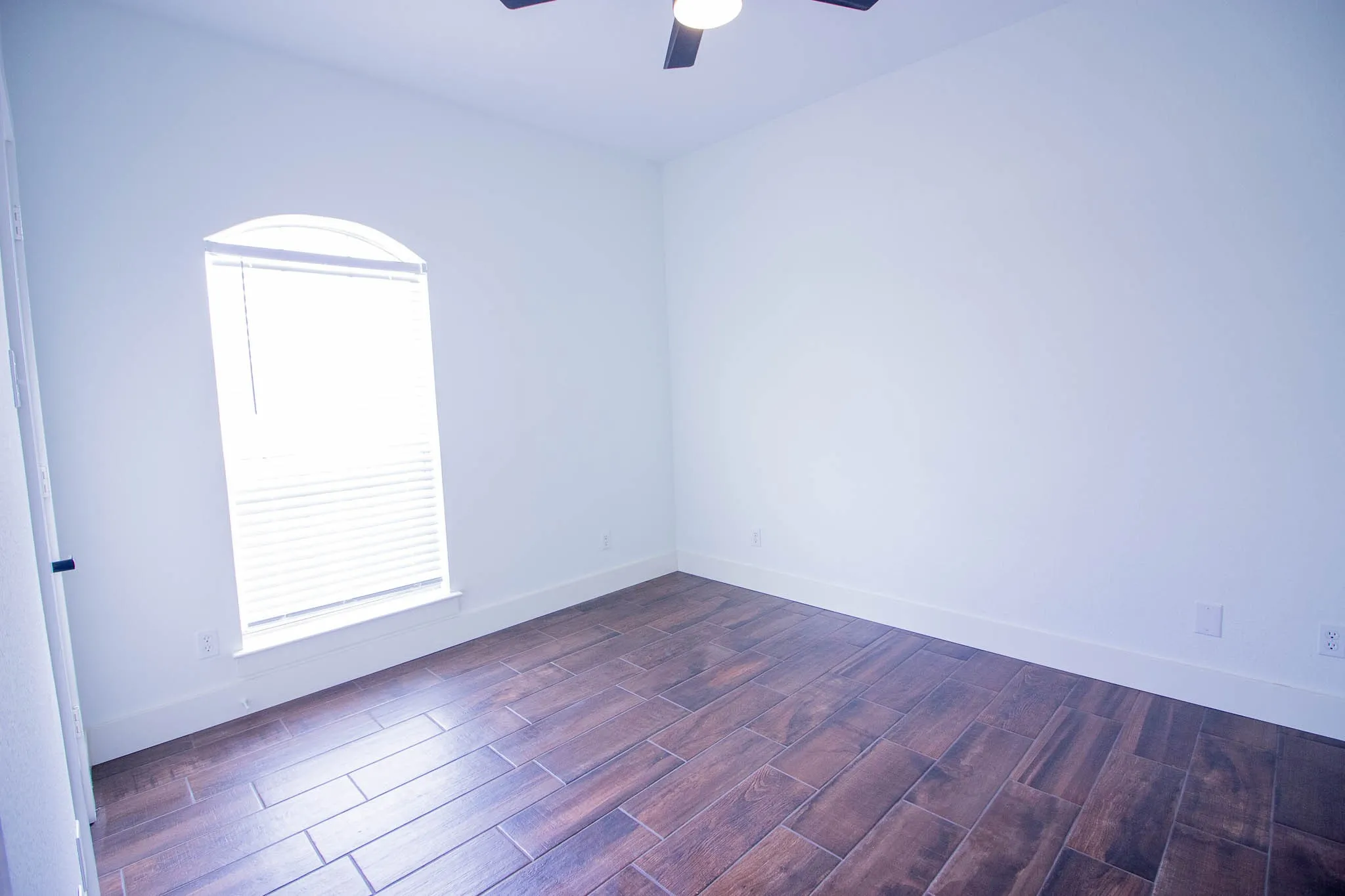 Farm For Sale in Kaufman County , 14720 Fm 2860, Kaufman, Texas 75142, 3 Bedroom, 2 Bathroom, 2 Garage spaces, 1,552 Sqft, built in 2000, mls#21332024, Real Estate Agent in Kaufman, Homes For Sale in Kaufman county, Homes For Sale in Kaufman, Realtor in Kaufman Texas, Real Estate Brokerage Independent Realty Texas, Luminita Cordes Realtor
