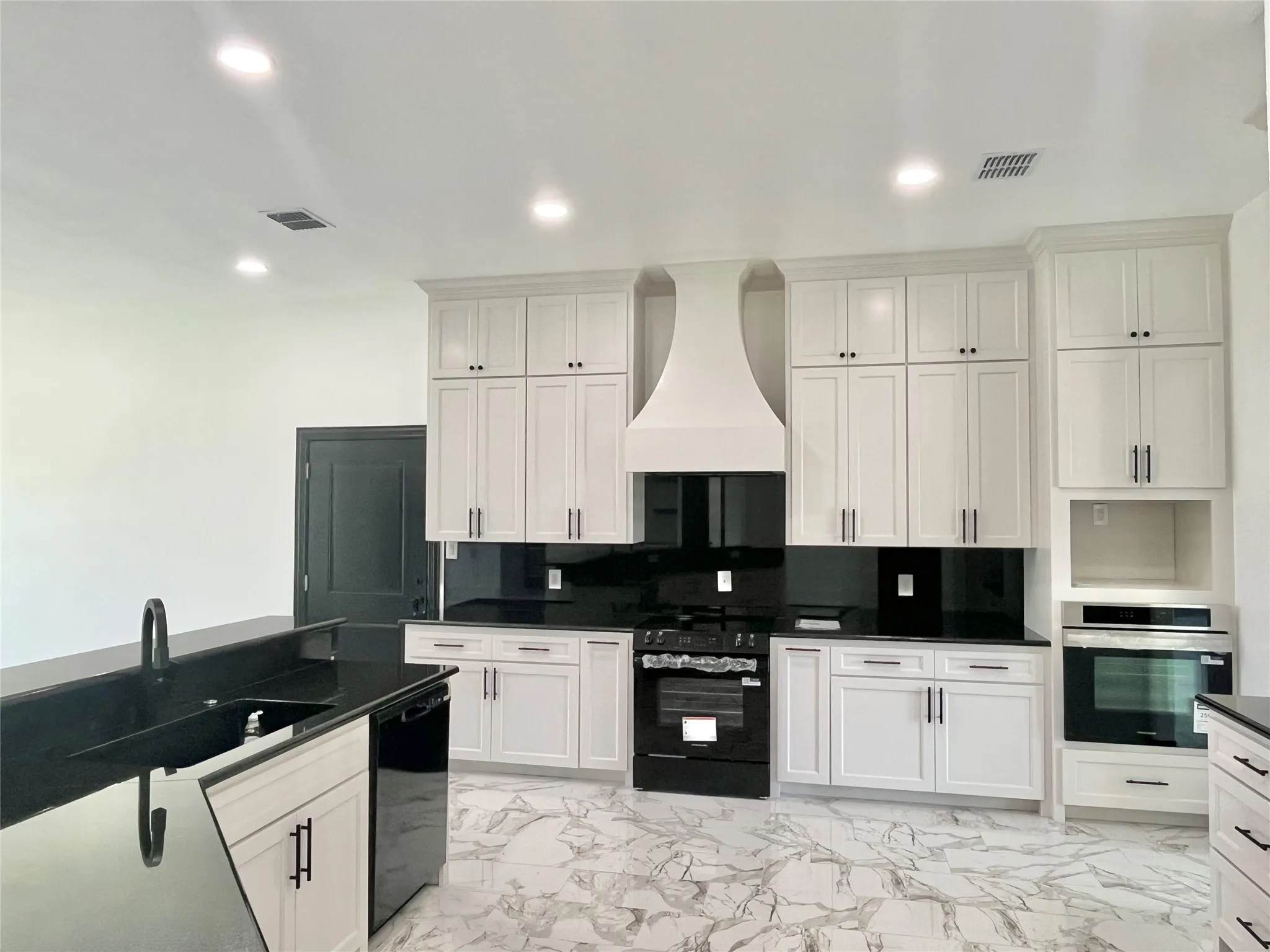 Single Family Residence For Sale in Parker County , 127 Valley Meadows Drive, Springtown, Texas 76082, 3 Bedrooms, 3 Bathrooms, 3 Garage spaces, 2,505 Sqft, built in 2026, Price $550,000, mls#21332084, Real Estate Agent in Springtown, Homes For Sale in Parker county, Homes For Sale in Springtown, Realtor in Springtown Texas, Real Estate Brokerage Independent Realty Texas, Luminita Cordes Realtor