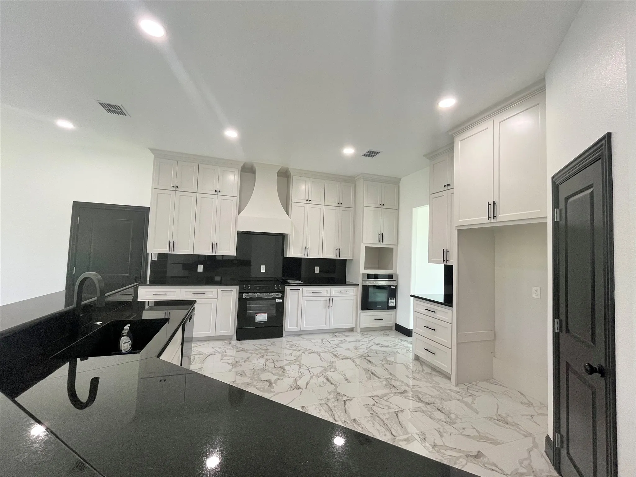 Single Family Residence For Sale in Parker County , 127 Valley Meadows Drive, Springtown, Texas 76082, 3 Bedrooms, 3 Bathrooms, 3 Garage spaces, 2,505 Sqft, built in 2026, Price $550,000, mls#21332084, Real Estate Agent in Springtown, Homes For Sale in Parker county, Homes For Sale in Springtown, Realtor in Springtown Texas, Real Estate Brokerage Independent Realty Texas, Luminita Cordes Realtor