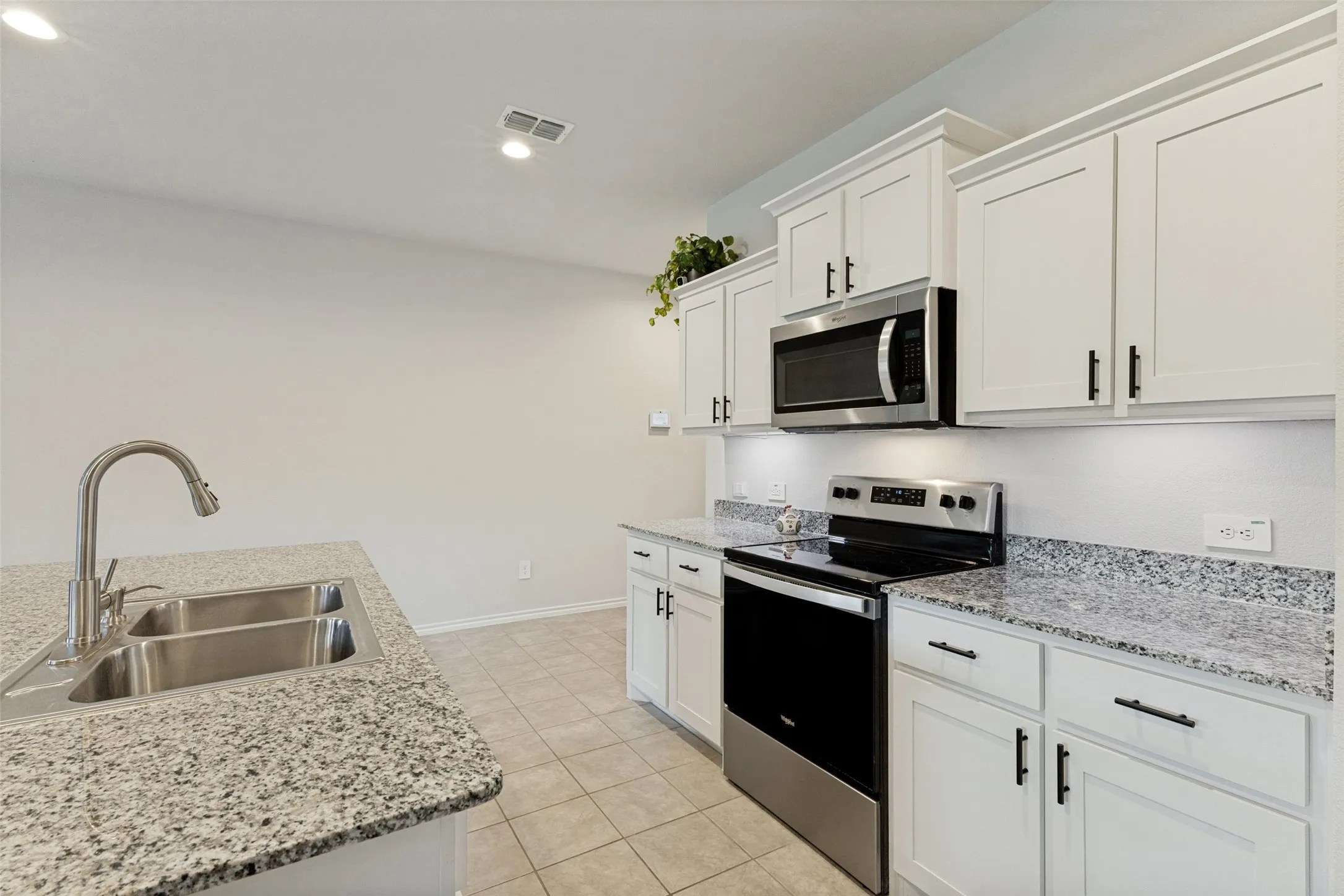 Single Family Residence For Sale in Tarrant County , 9465 Doverglen Drive, Fort Worth, Texas 76131, 4 Bedroom, 2 Bathroom, 2 Garage spaces, 1,852 Sqft, built in 2023, mls#21333778, Real Estate Agent in Fort Worth, Homes For Sale in Tarrant county, Homes For Sale in Fort Worth, Realtor in Fort Worth Texas, Real Estate Brokerage Independent Realty Texas, Luminita Cordes Realtor