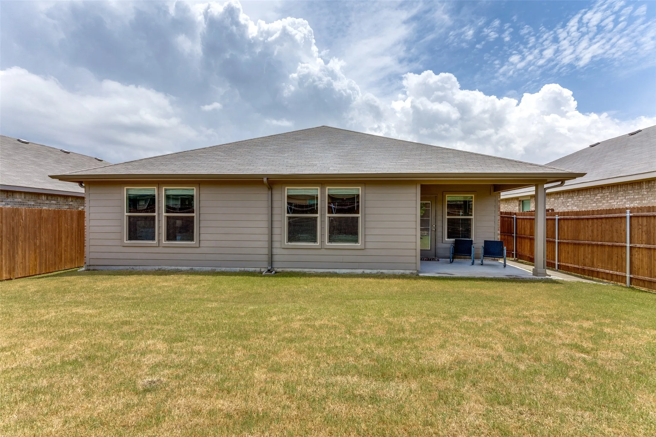Single Family Residence For Sale in Tarrant County , 9465 Doverglen Drive, Fort Worth, Texas 76131, 4 Bedroom, 2 Bathroom, 2 Garage spaces, 1,852 Sqft, built in 2023, mls#21333778, Real Estate Agent in Fort Worth, Homes For Sale in Tarrant county, Homes For Sale in Fort Worth, Realtor in Fort Worth Texas, Real Estate Brokerage Independent Realty Texas, Luminita Cordes Realtor