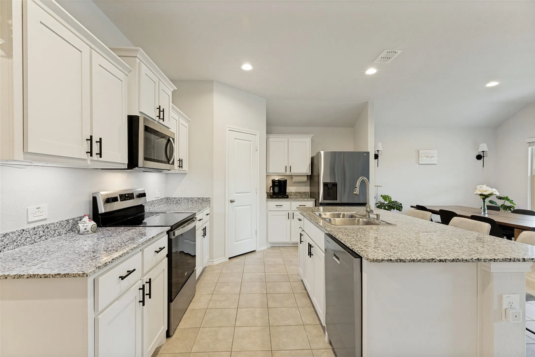 Single Family Residence For Sale in Tarrant County , 9465 Doverglen Drive, Fort Worth, Texas 76131, 4 Bedroom, 2 Bathroom, 2 Garage spaces, 1,852 Sqft, built in 2023, mls#21333778, Real Estate Agent in Fort Worth, Homes For Sale in Tarrant county, Homes For Sale in Fort Worth, Realtor in Fort Worth Texas, Real Estate Brokerage Independent Realty Texas, Luminita Cordes Realtor