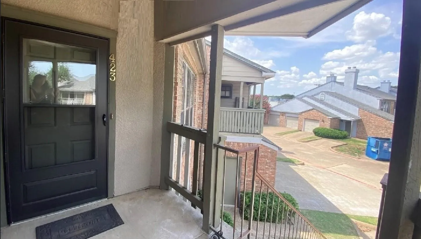 Condominium For Rent in Collin County , 3101 Townbluff Drive 423, Plano, Texas 75075, 3 Bedroom, 2 Bathroom, 1 Garage spaces, 1,228 Sqft, built in 1982, mls#21333810, Real Estate Agent in Plano, Homes For Rent in Collin county, Homes For Rent in Plano, Realtor in Plano Texas, Real Estate Brokerage Independent Realty Texas, Luminita Cordes Realtor