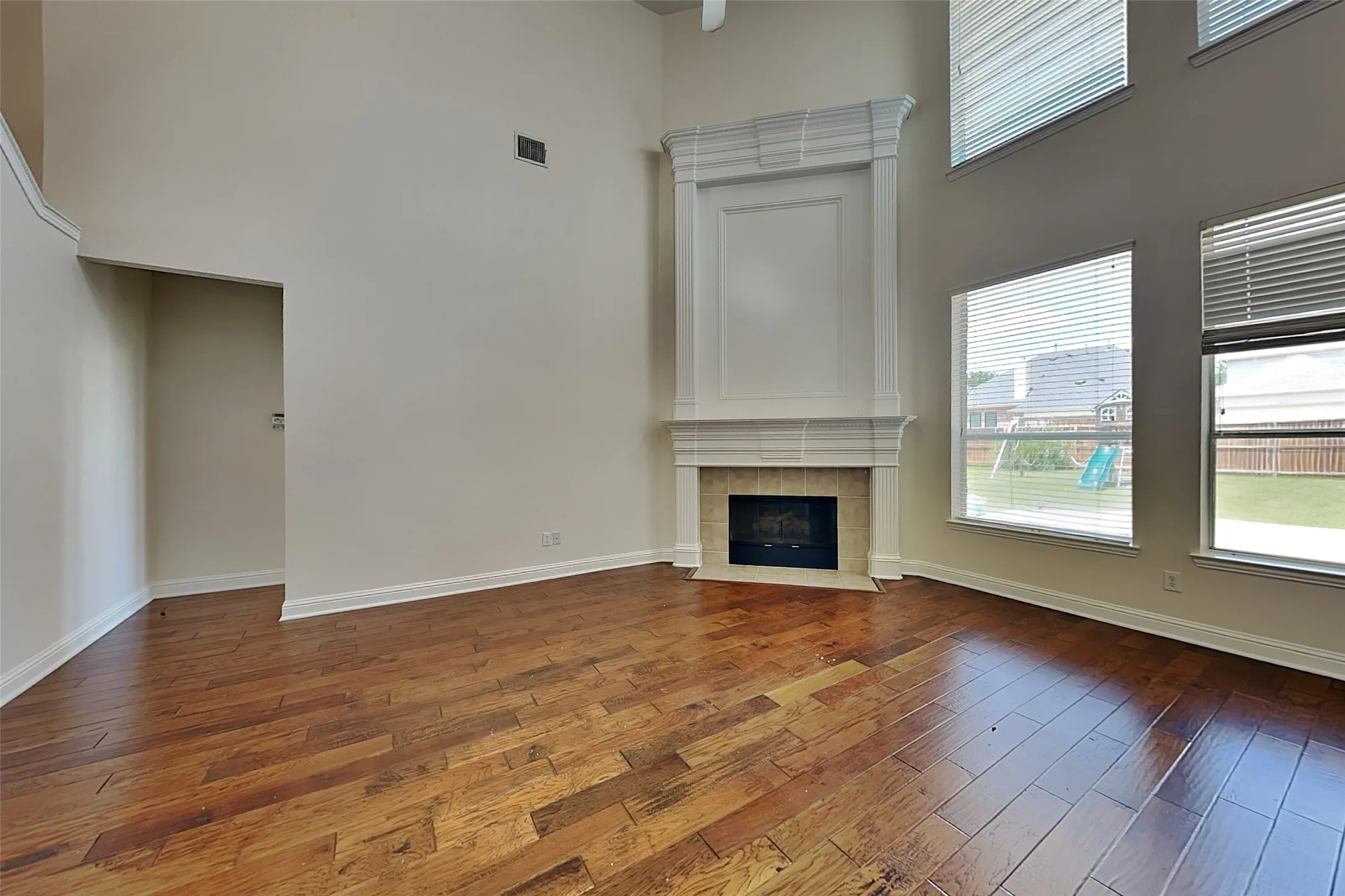 Single Family Residence For Rent in Denton County , 3404 Pilgrim Drive, Frisco, Texas 75034, 5 Bedroom, 4 Bathroom, 1 Garage spaces, 3,421 Sqft, built in 2005, mls#21333811, Real Estate Agent in Frisco, Homes For Rent in Denton county, Homes For Rent in Frisco, Realtor in Frisco Texas, Real Estate Brokerage Independent Realty Texas, Luminita Cordes Realtor
