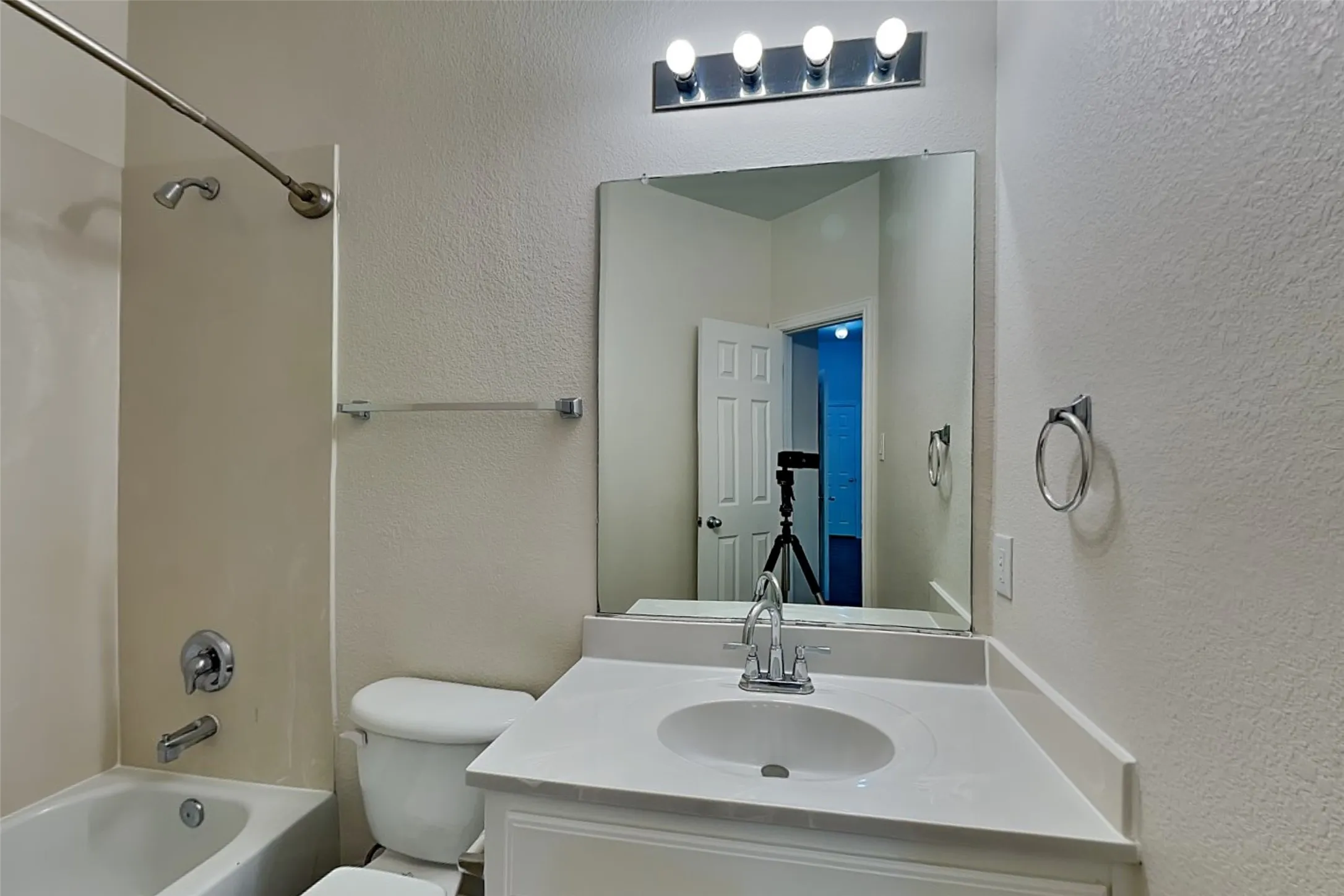 Single Family Residence For Rent in Denton County , 3404 Pilgrim Drive, Frisco, Texas 75034, 5 Bedroom, 4 Bathroom, 1 Garage spaces, 3,421 Sqft, built in 2005, mls#21333811, Real Estate Agent in Frisco, Homes For Rent in Denton county, Homes For Rent in Frisco, Realtor in Frisco Texas, Real Estate Brokerage Independent Realty Texas, Luminita Cordes Realtor