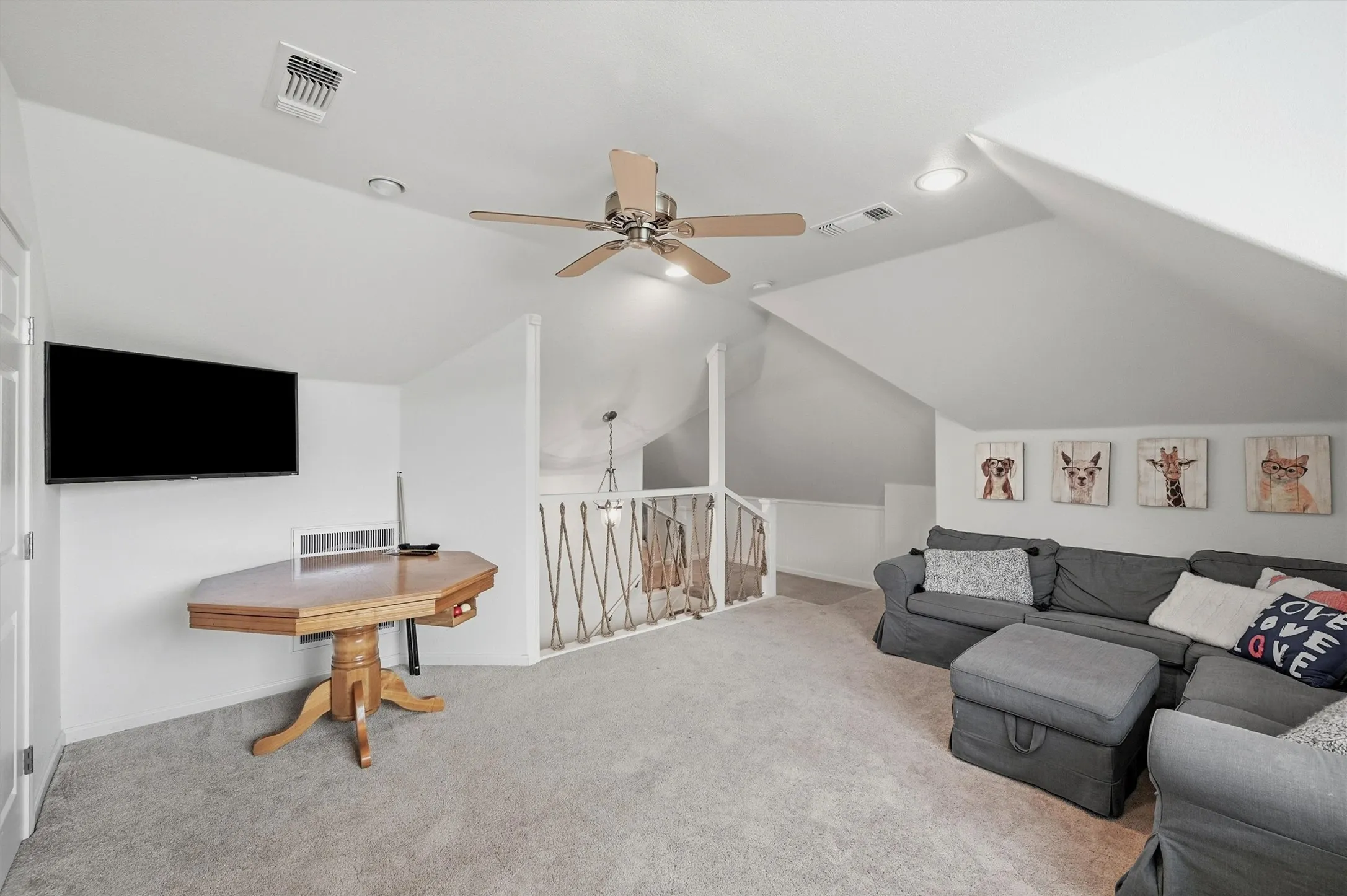 Single Family Residence For Sale in Cooke County , 102 Mohawk Cove, Lake Kiowa, Texas 76240, 4 Bedrooms, 3 Bathrooms, 2 Garage spaces, 2,896 Sqft, built in 1994, Price $994,500, mls#21332955, Real Estate Agent in Lake Kiowa, Homes For Sale in Cooke county, Homes For Sale in Lake Kiowa, Realtor in Lake Kiowa Texas, Real Estate Brokerage Independent Realty Texas, Luminita Cordes Realtor