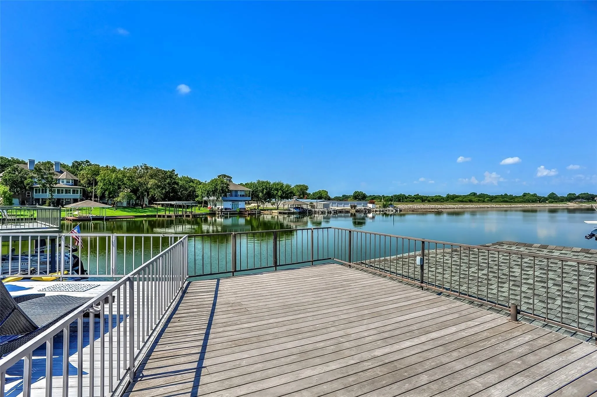Single Family Residence For Sale in Cooke County , 102 Mohawk Cove, Lake Kiowa, Texas 76240, 4 Bedrooms, 3 Bathrooms, 2 Garage spaces, 2,896 Sqft, built in 1994, Price $994,500, mls#21332955, Real Estate Agent in Lake Kiowa, Homes For Sale in Cooke county, Homes For Sale in Lake Kiowa, Realtor in Lake Kiowa Texas, Real Estate Brokerage Independent Realty Texas, Luminita Cordes Realtor