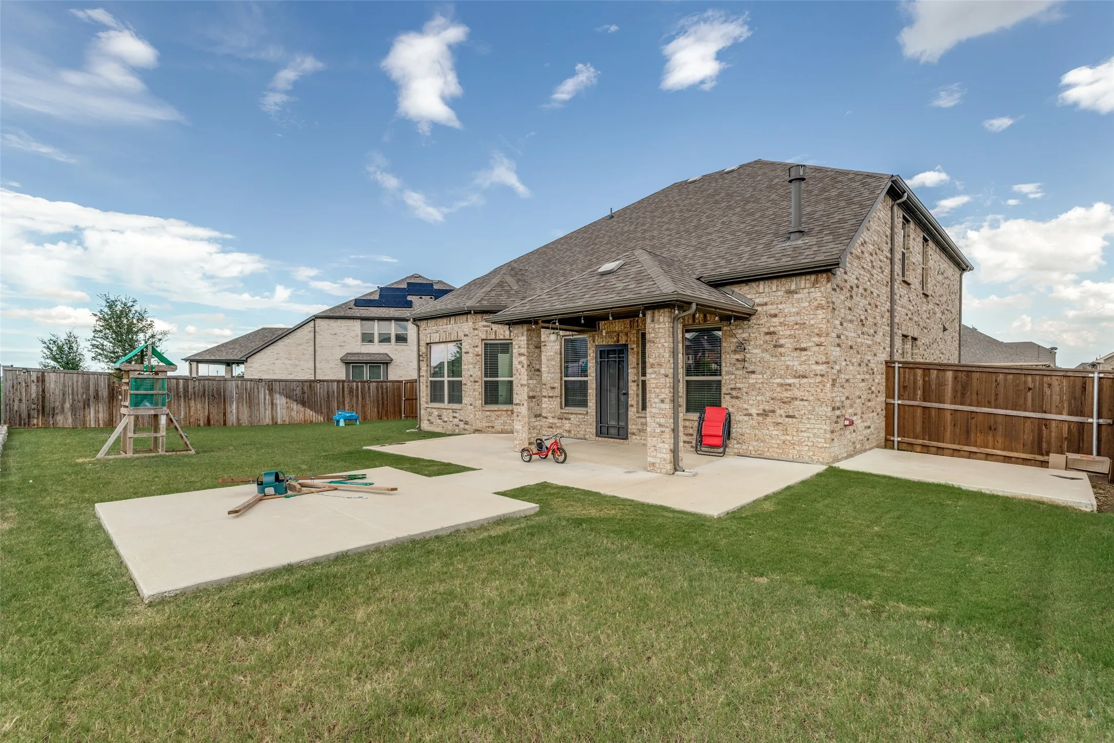 Single Family Residence For Sale in Denton County , 5805 Pensby Drive, Celina, Texas 76227, 4 Bedroom, 4 Bathroom, 2 Garage spaces, 2,804 Sqft, built in 2021, mls#21332768, Real Estate Agent in Celina, Homes For Sale in Denton county, Homes For Sale in Celina, Realtor in Celina Texas, Real Estate Brokerage Independent Realty Texas, Luminita Cordes Realtor