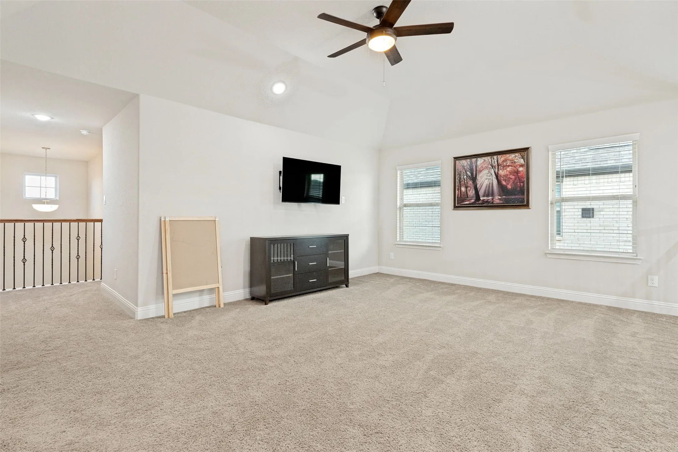 Single Family Residence For Sale in Denton County , 5805 Pensby Drive, Celina, Texas 76227, 4 Bedroom, 4 Bathroom, 2 Garage spaces, 2,804 Sqft, built in 2021, mls#21332768, Real Estate Agent in Celina, Homes For Sale in Denton county, Homes For Sale in Celina, Realtor in Celina Texas, Real Estate Brokerage Independent Realty Texas, Luminita Cordes Realtor
