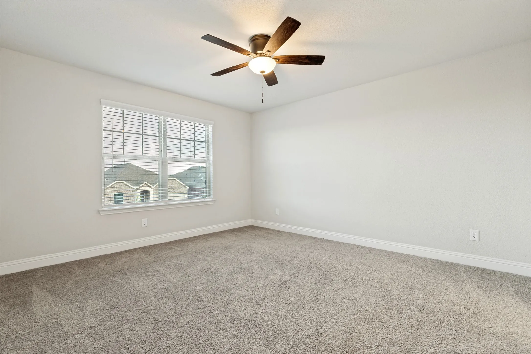 Single Family Residence For Sale in Denton County , 5805 Pensby Drive, Celina, Texas 76227, 4 Bedroom, 4 Bathroom, 2 Garage spaces, 2,804 Sqft, built in 2021, mls#21332768, Real Estate Agent in Celina, Homes For Sale in Denton county, Homes For Sale in Celina, Realtor in Celina Texas, Real Estate Brokerage Independent Realty Texas, Luminita Cordes Realtor