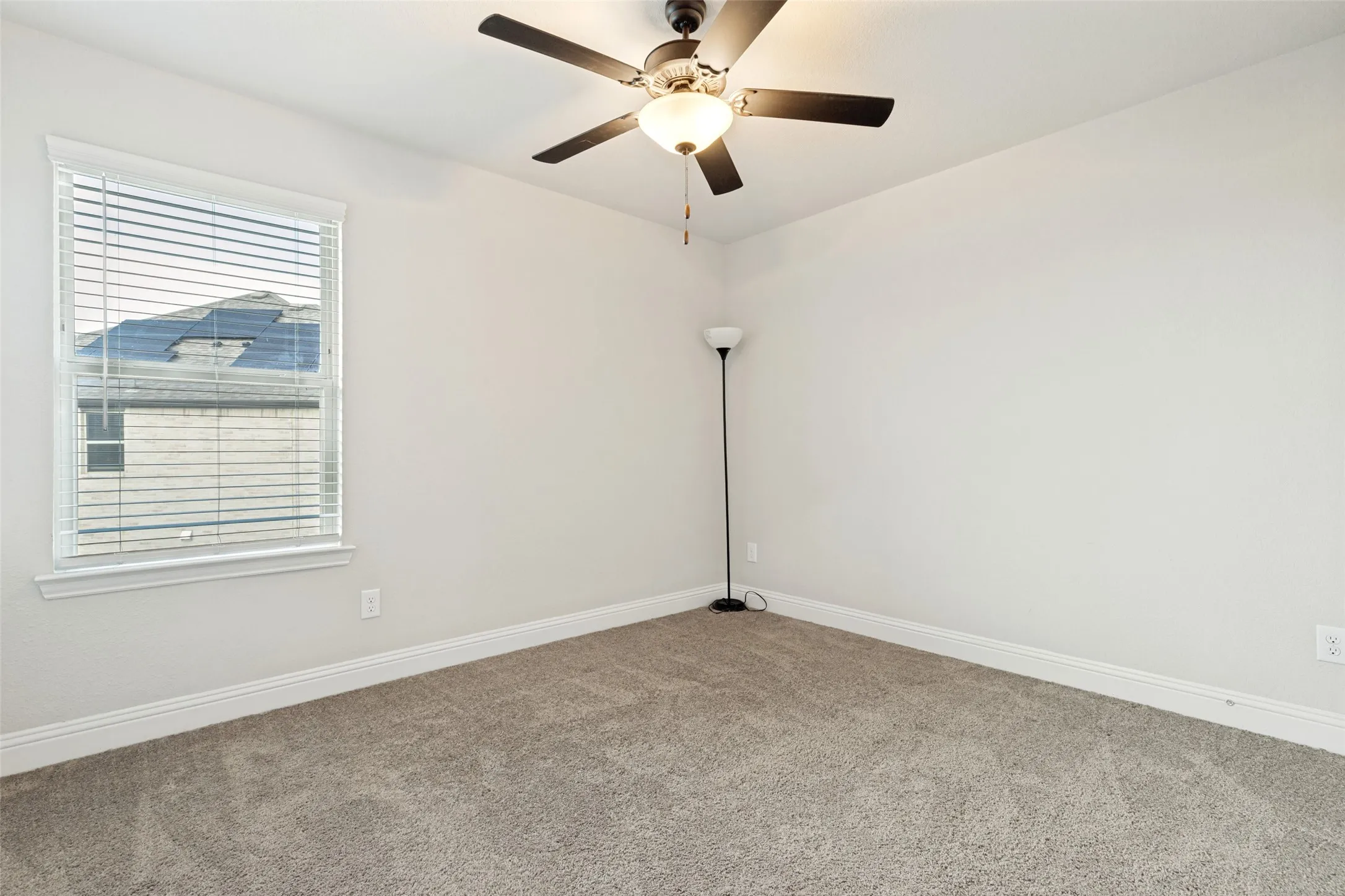 Single Family Residence For Sale in Denton County , 5805 Pensby Drive, Celina, Texas 76227, 4 Bedroom, 4 Bathroom, 2 Garage spaces, 2,804 Sqft, built in 2021, mls#21332768, Real Estate Agent in Celina, Homes For Sale in Denton county, Homes For Sale in Celina, Realtor in Celina Texas, Real Estate Brokerage Independent Realty Texas, Luminita Cordes Realtor