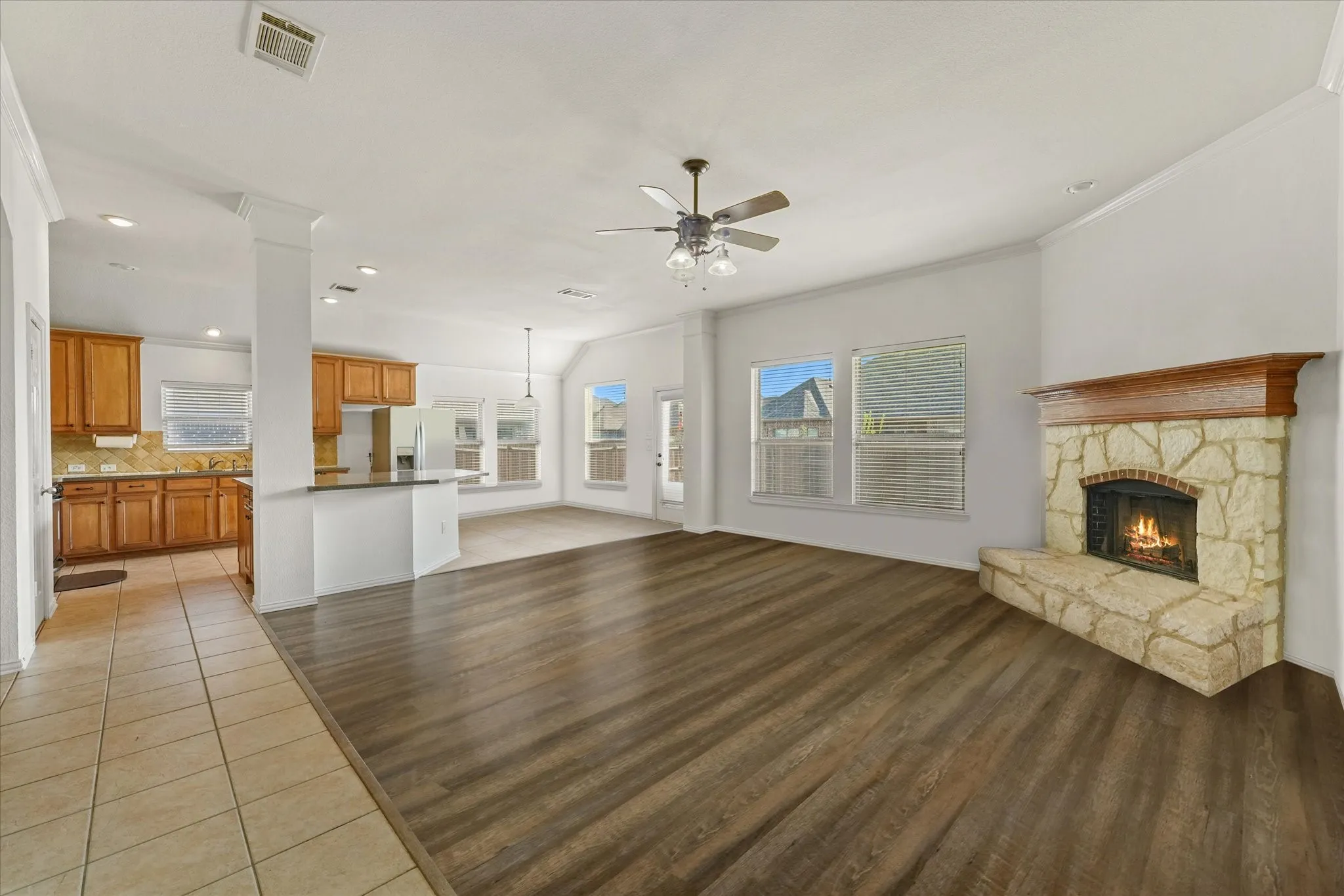 Single Family Residence For Sale in Kaufman County , 772 Glen Hollow Trail, Forney, Texas 75126, 3 Bedroom, 2 Bathroom, 2 Garage spaces, 2,800 Sqft, built in 2007, mls#21333407, Real Estate Agent in Forney, Homes For Sale in Kaufman county, Homes For Sale in Forney, Realtor in Forney Texas, Real Estate Brokerage Independent Realty Texas, Luminita Cordes Realtor