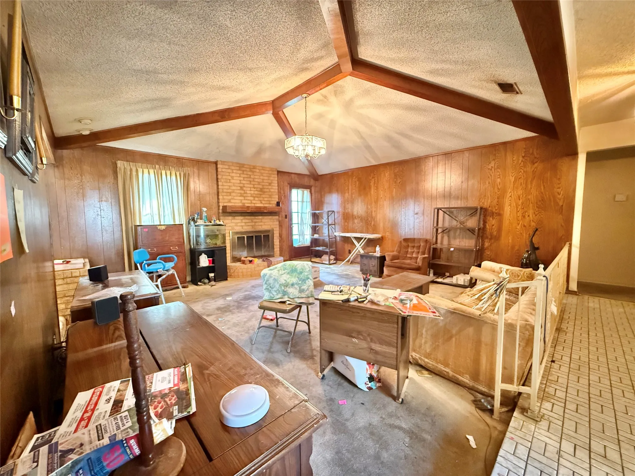 Single Family Residence For Sale in Tarrant County , 3409 Pecan Circle, Bedford, Texas 76021, 4 Bedroom, 2 Bathroom, 2 Garage spaces, 1,816 Sqft, built in 1977, Price $300,000, mls#21333820, Real Estate Agent in Bedford, Homes For Sale in Tarrant county, Homes For Sale in Bedford, Realtor in Bedford Texas, Real Estate Brokerage Independent Realty Texas, Luminita Cordes Realtor