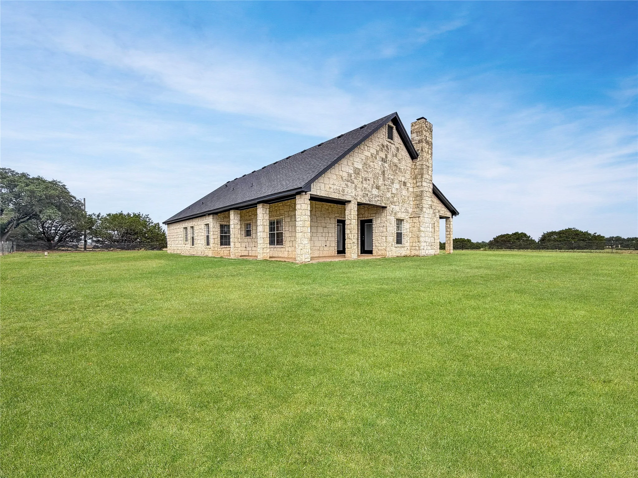 Single Family Residence For Sale in Mc Lennan County , 1008 Bosque Ridge Road, Crawford, Texas 76638, 3 Bedrooms, 2 Bathrooms, 2 Garage spaces, 2,313 Sqft, built in 2003, Price $739,000, mls#21316452, Real Estate Agent in Crawford, Homes For Sale in Mc Lennan county, Homes For Sale in Crawford, Realtor in Crawford Texas, Real Estate Brokerage Independent Realty Texas, Luminita Cordes Realtor
