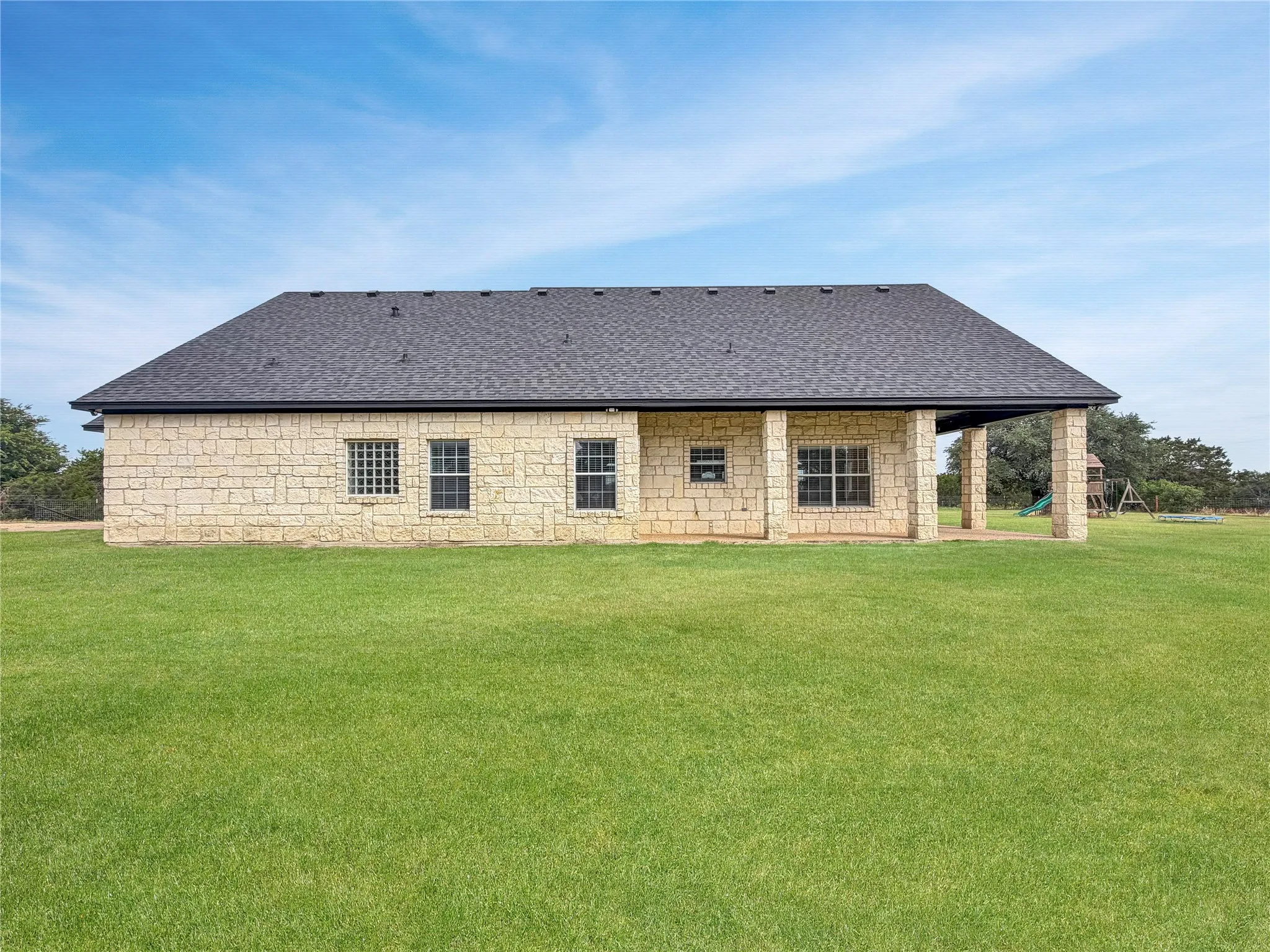 Single Family Residence For Sale in Mc Lennan County , 1008 Bosque Ridge Road, Crawford, Texas 76638, 3 Bedrooms, 2 Bathrooms, 2 Garage spaces, 2,313 Sqft, built in 2003, Price $739,000, mls#21316452, Real Estate Agent in Crawford, Homes For Sale in Mc Lennan county, Homes For Sale in Crawford, Realtor in Crawford Texas, Real Estate Brokerage Independent Realty Texas, Luminita Cordes Realtor